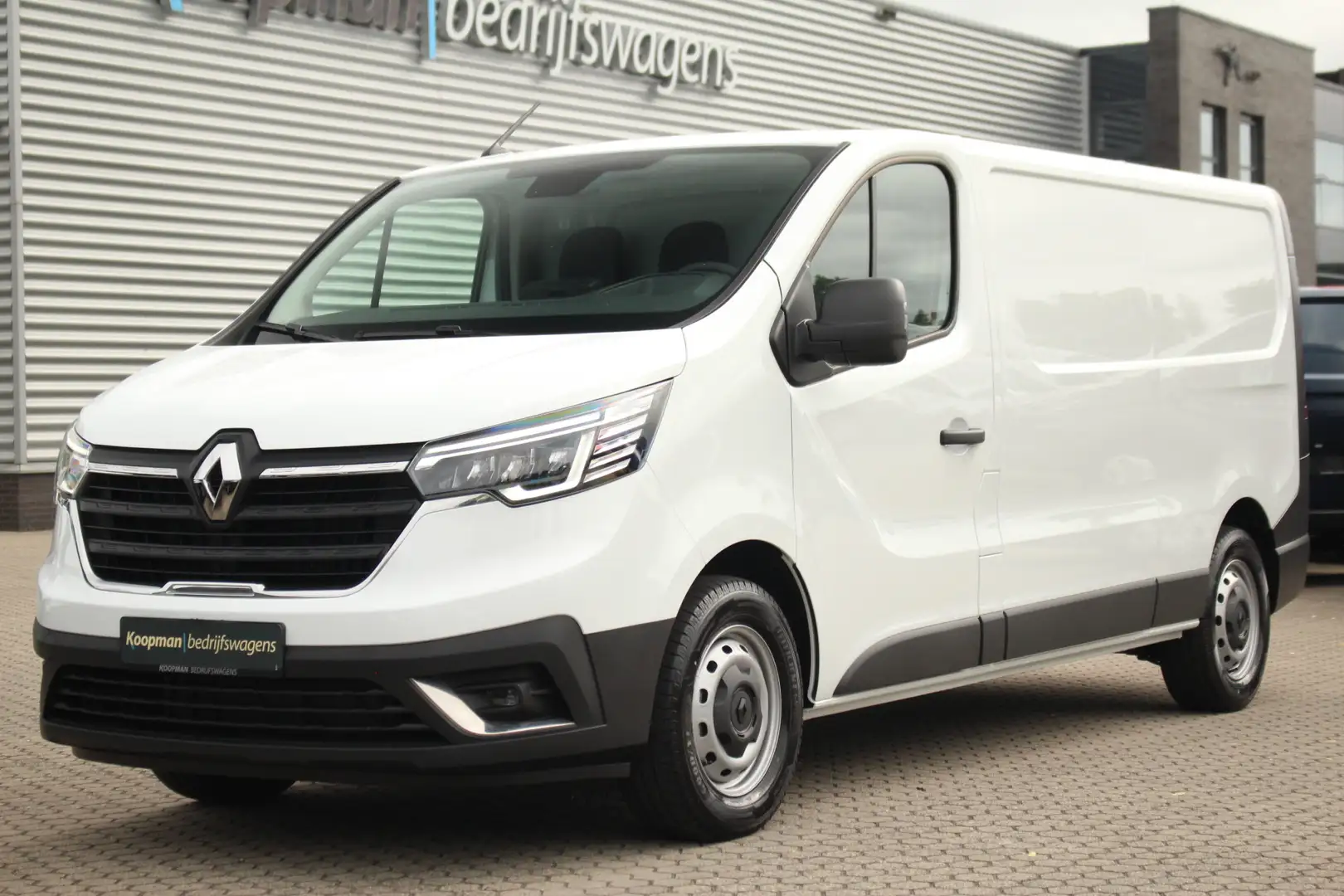 Renault Trafic 2.0 Blue dCi 136pk T30 L2H1 | Cruise | Carplay/And Wit - 2