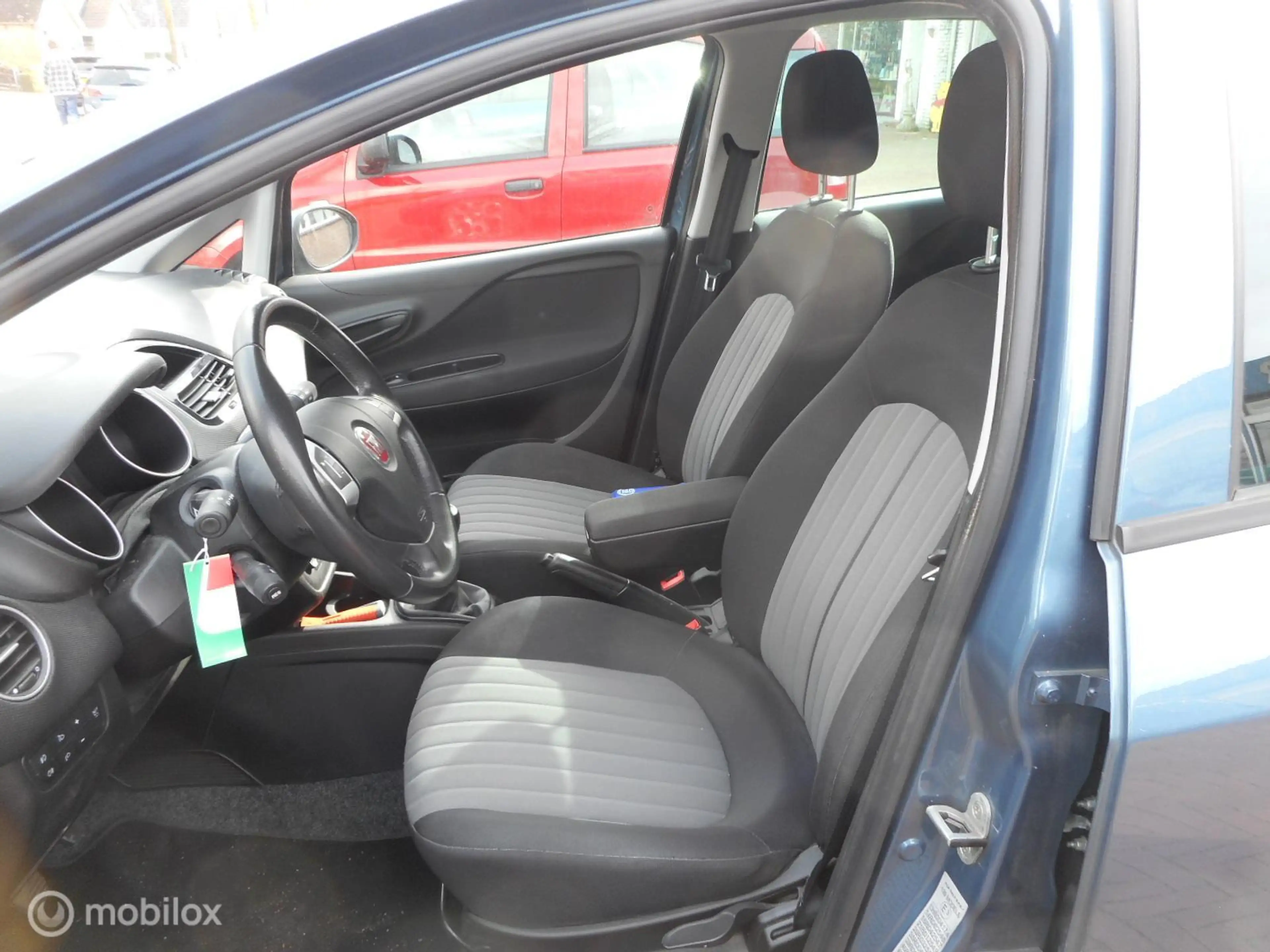 Fiat Punto Evo TwinAir Turbo 100 Sempre 5d — photo 6