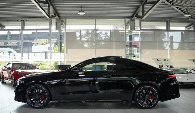 Mercedes-Benz E Class view 12