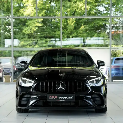 Mercedes-Benz E Class view 3