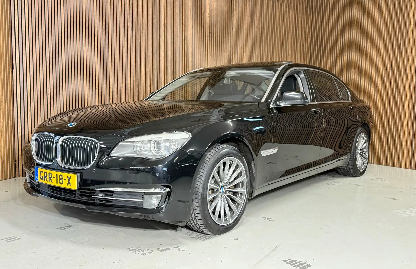 BMW 750 7-serie 750Li - Youngtimer - €20.000 Excl BTW Zwart - 1
