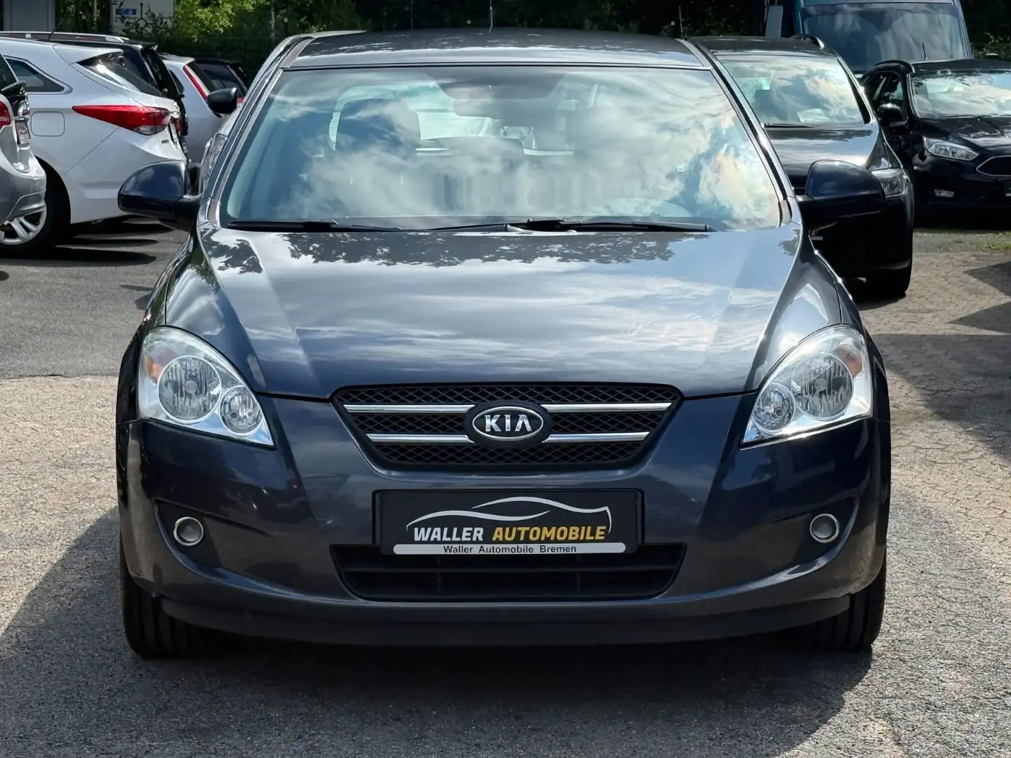 Kia Ceed / cee'd 2.0 AUTOMATIK / PDC / SHZ - 2