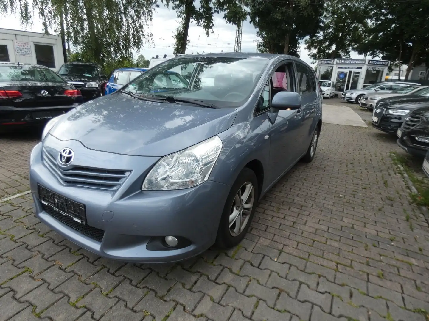 Toyota Verso 1.8 Verso Life 7-Sitzer Blau - 1