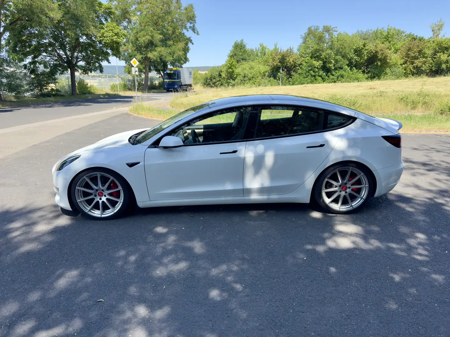 Tesla Model 3 Performance Allradantrieb Dual Motor Weiß - 2