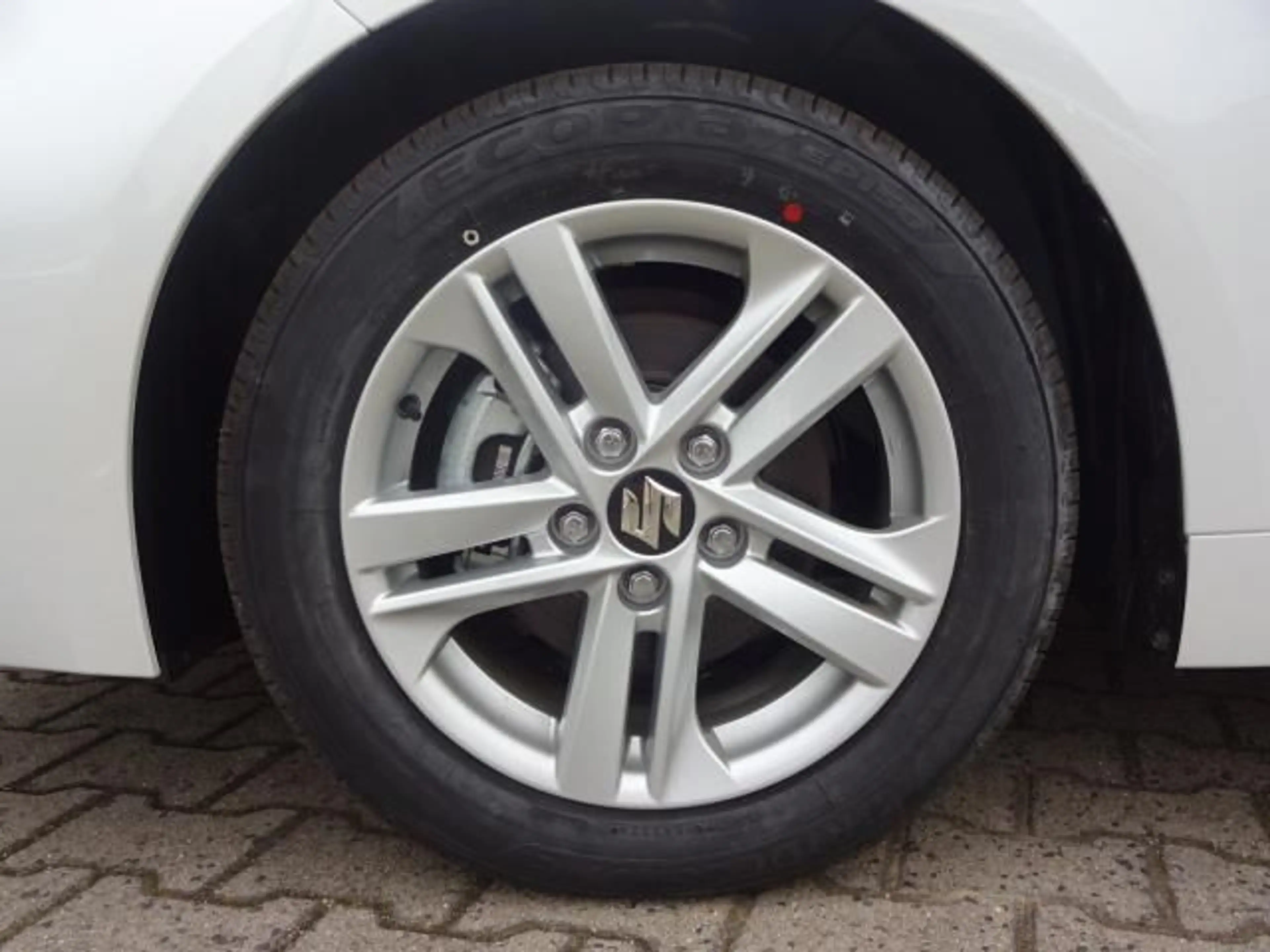 Suzuki Swace SWACE 1.8 CVT COMFORT+ NAVI SITZHEIZ. — photo 9