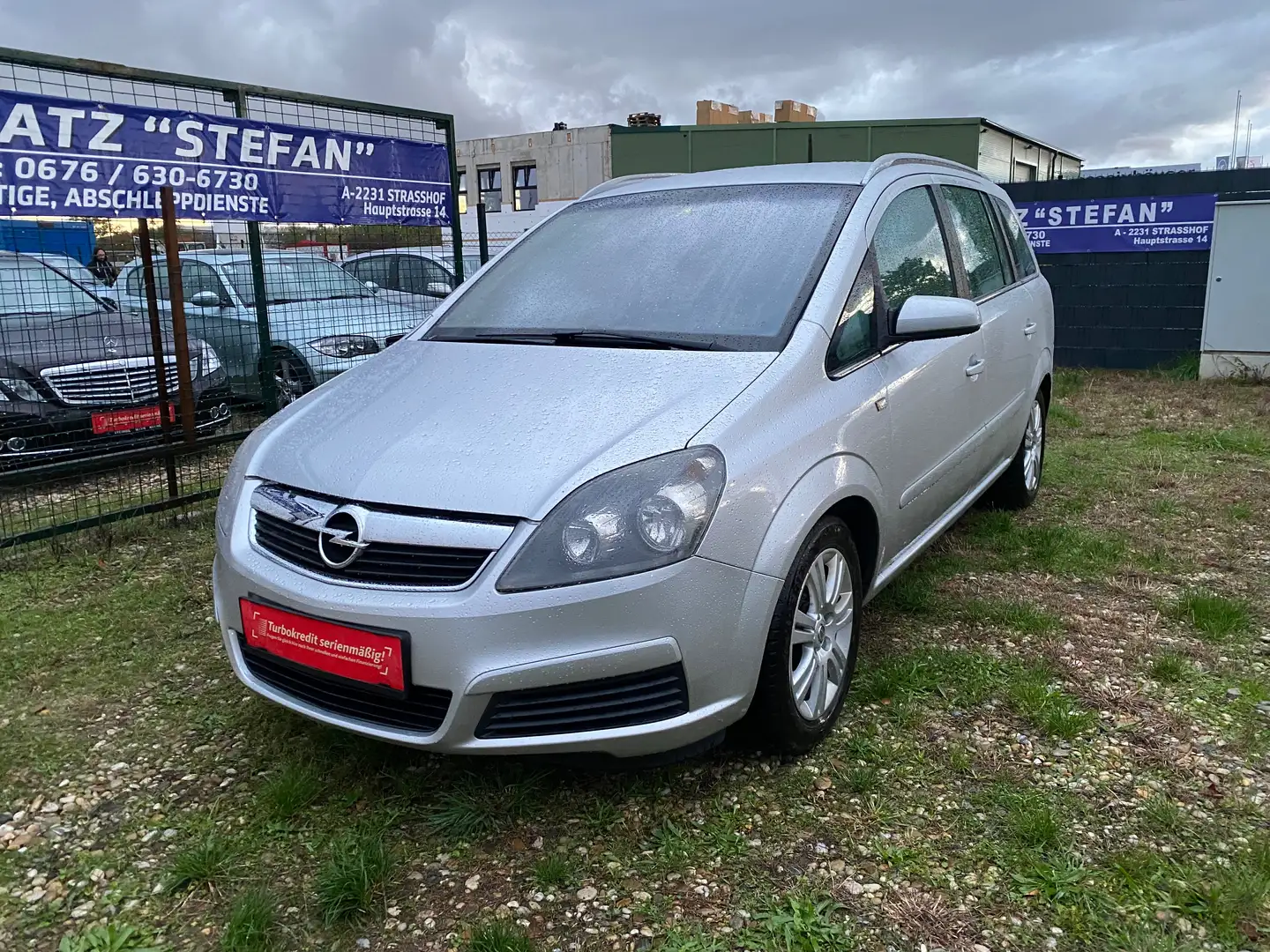 Opel Zafira Style 1,9 CDTI Grau - 1