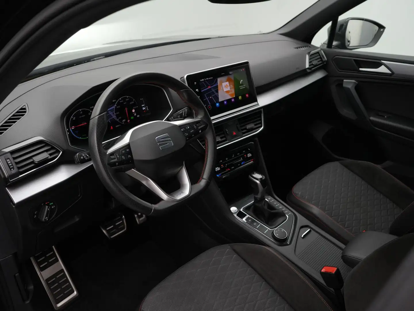 SEAT Tarraco FR 1.4 TSI e-Hybrid 245 pk DSG PHEV | Trekhaak | G Zwart - 2