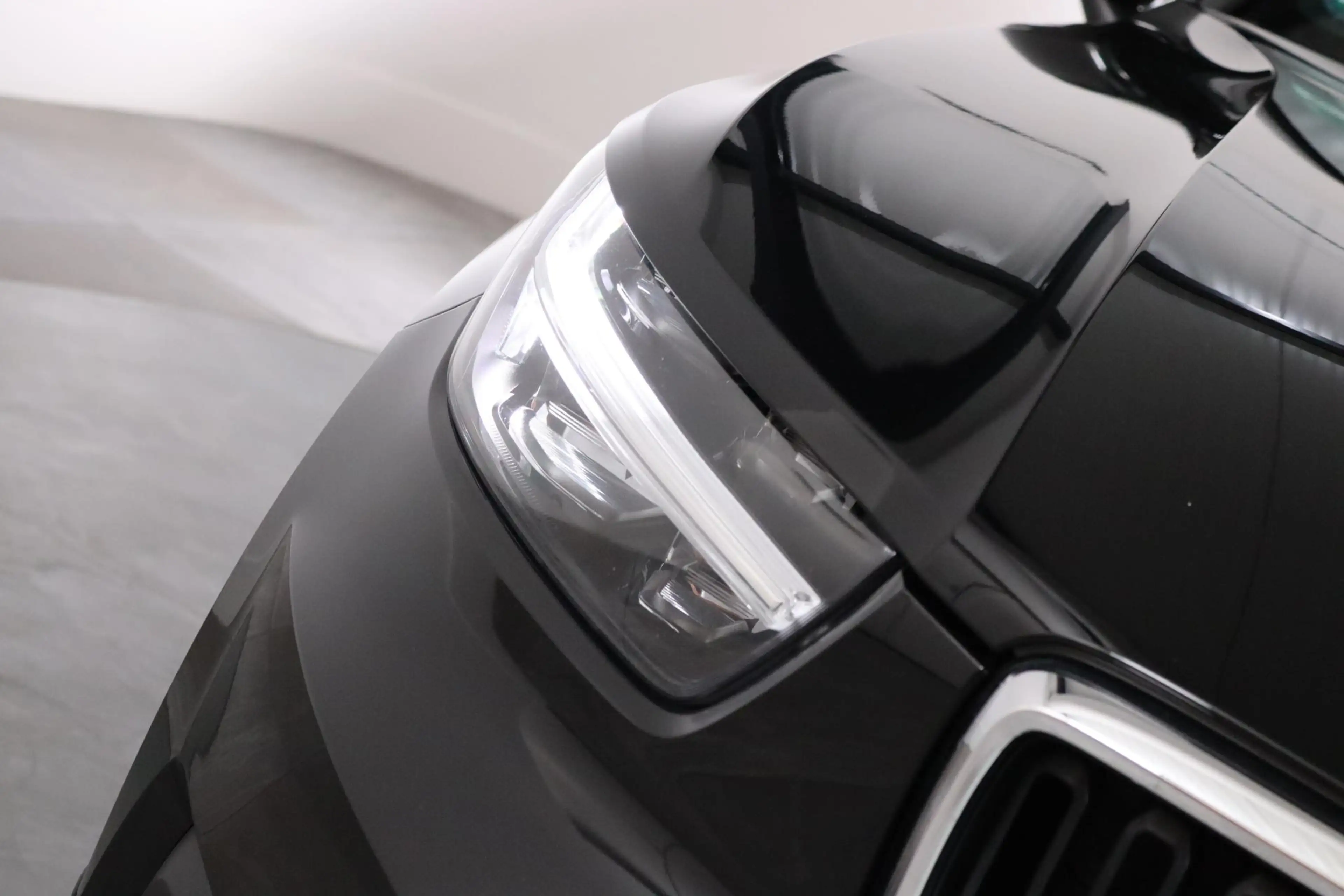 Volvo XC40 2.0 B4 Momentum Business Camera, Stoel/Stuurverwar — photo 12