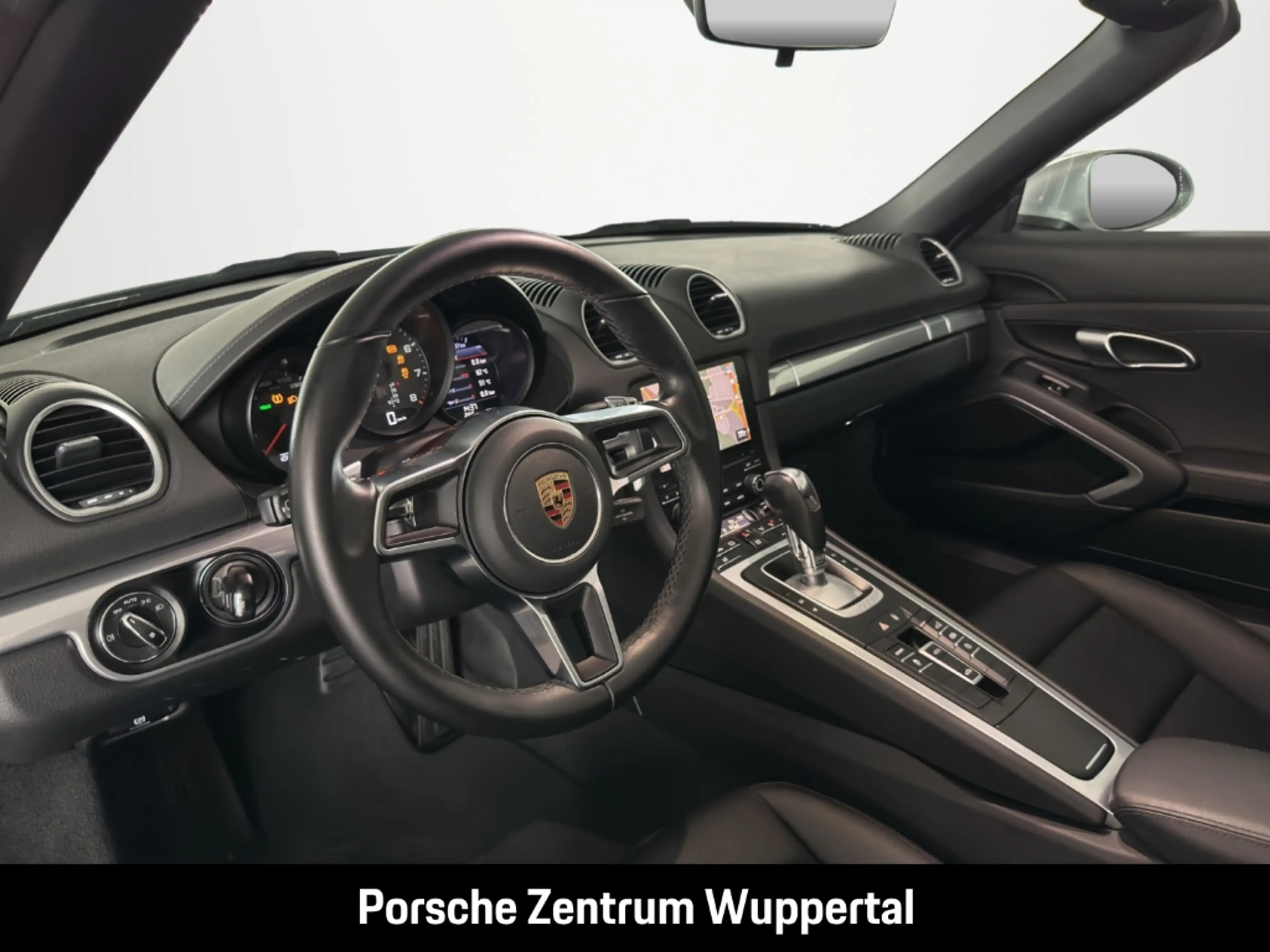 Porsche Boxster 718 — photo 12