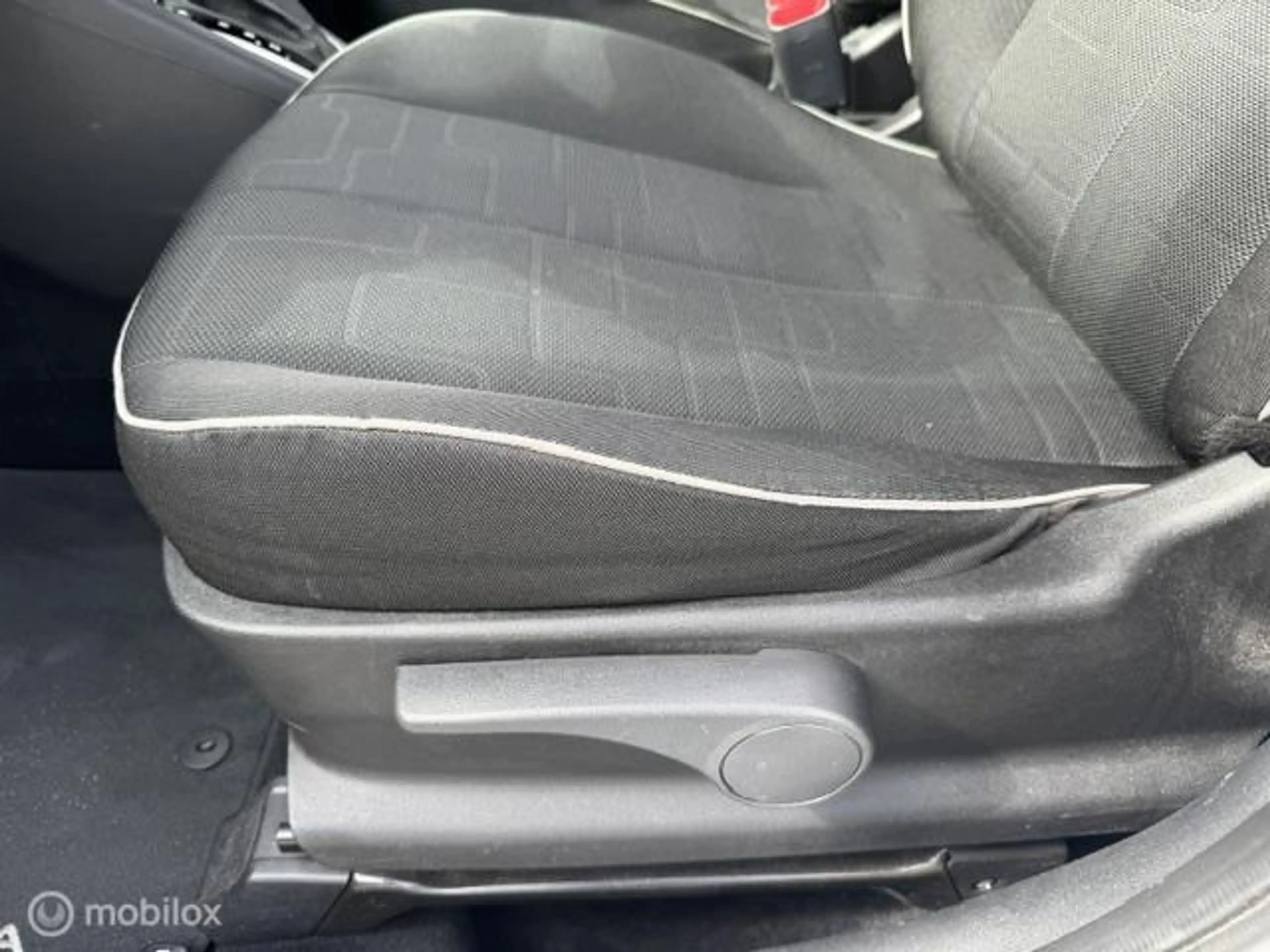 Kia Venga 1.6 CVVT DynamicLine Automaat , Airco , Navigatie — photo 15