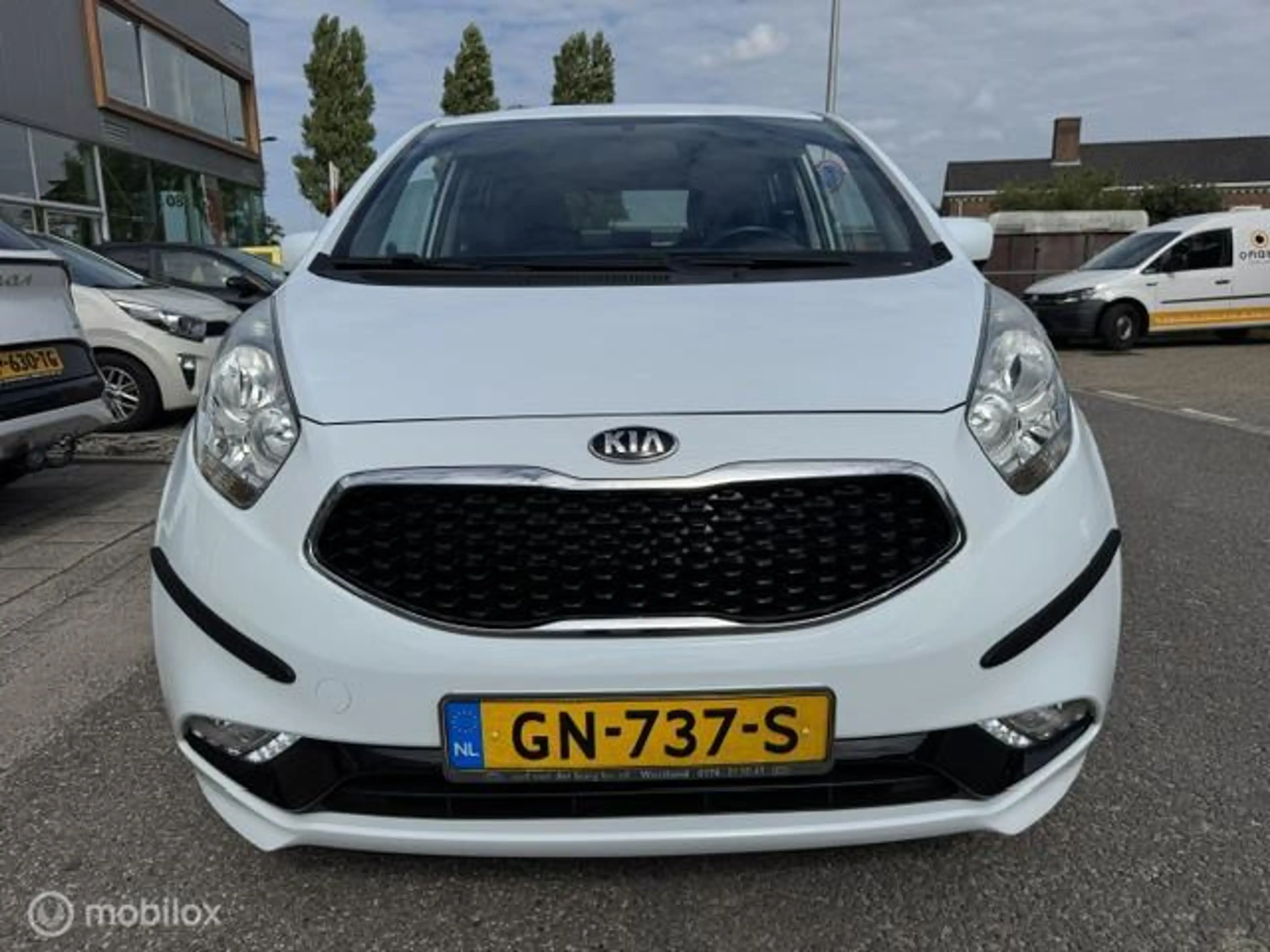 Kia Venga 1.6 CVVT DynamicLine Automaat , Airco , Navigatie — photo 8