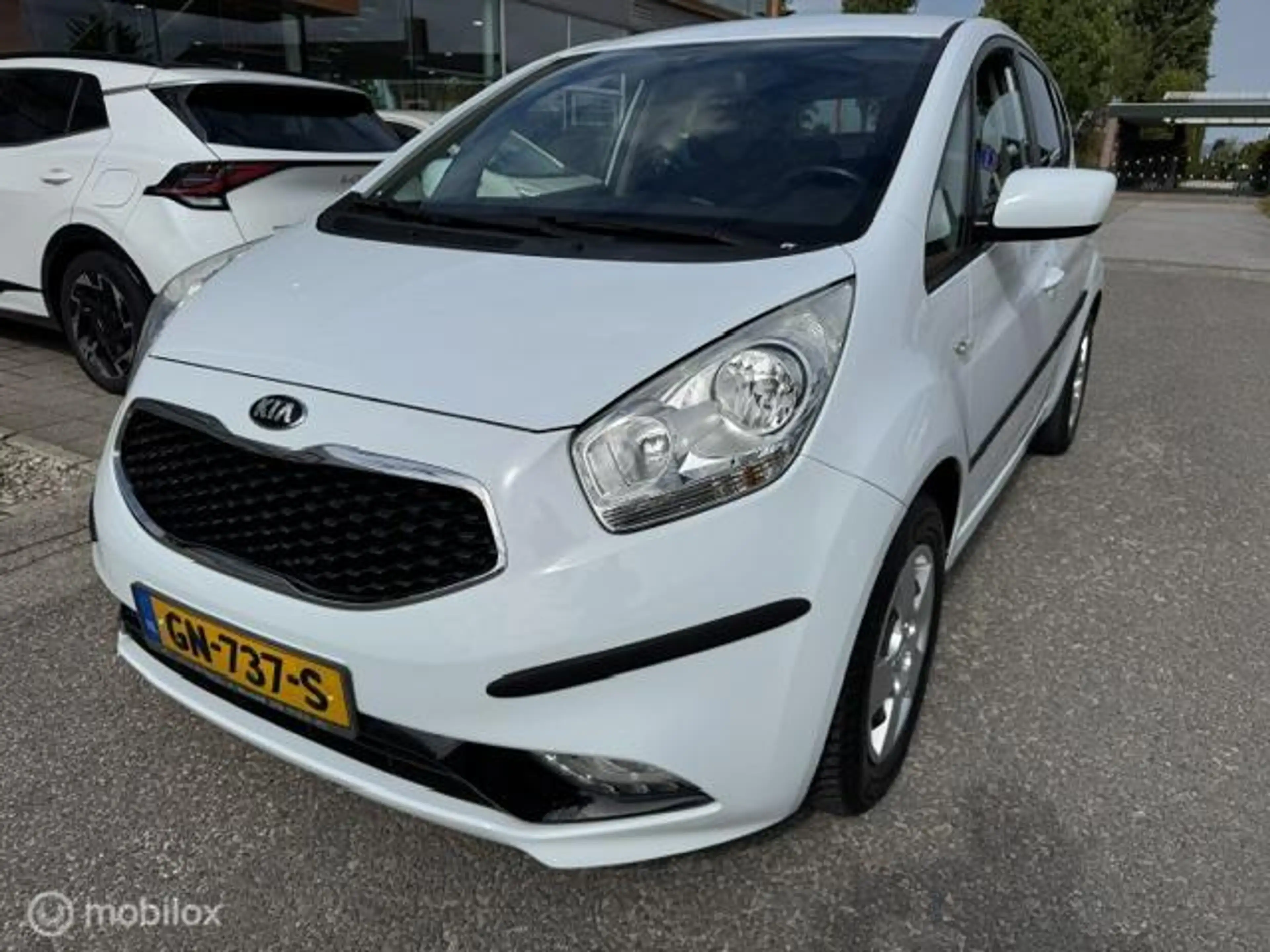 Kia Venga 1.6 CVVT DynamicLine Automaat , Airco , Navigatie — photo 9
