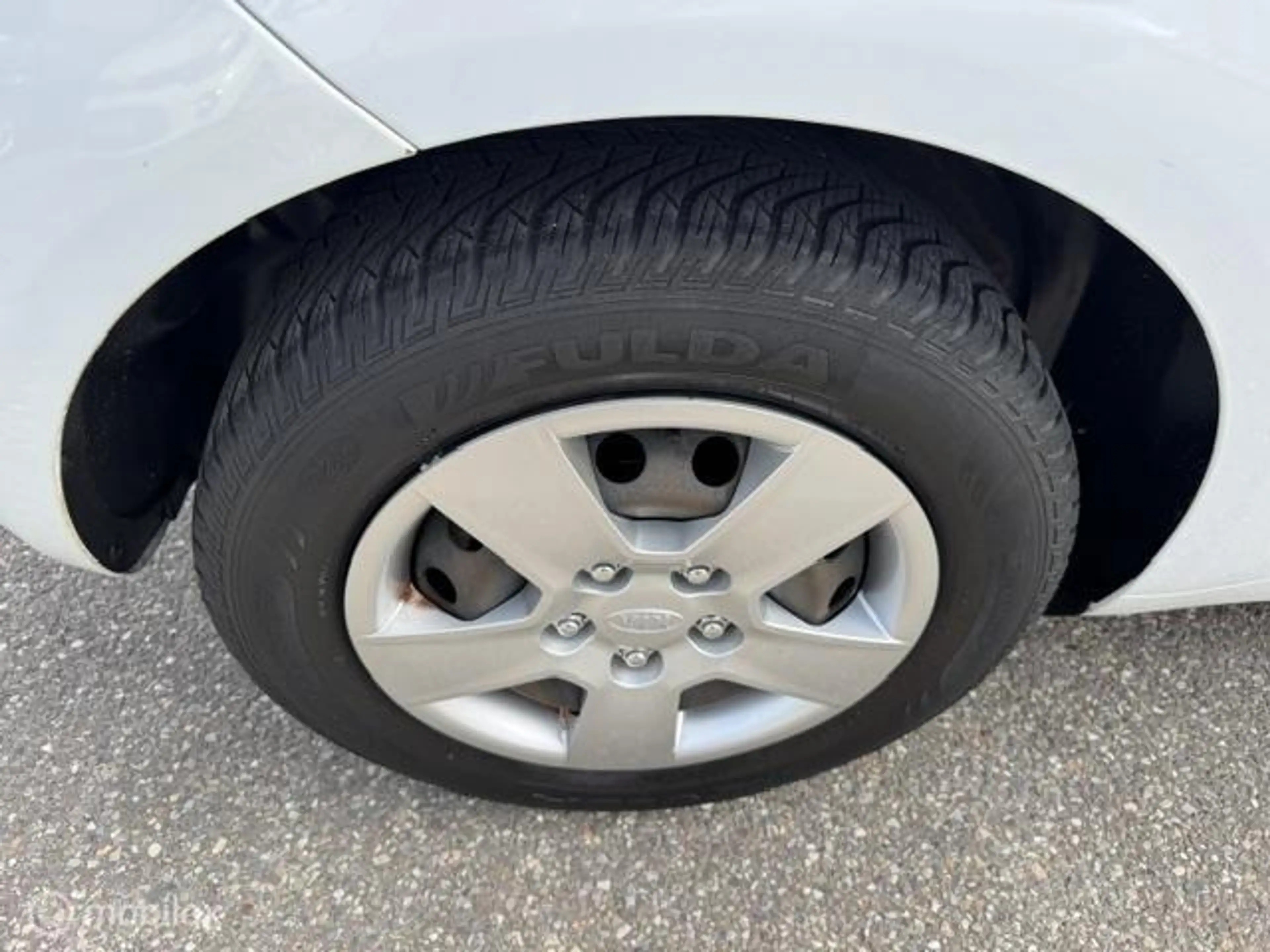 Kia Venga 1.6 CVVT DynamicLine Automaat , Airco , Navigatie — photo 6