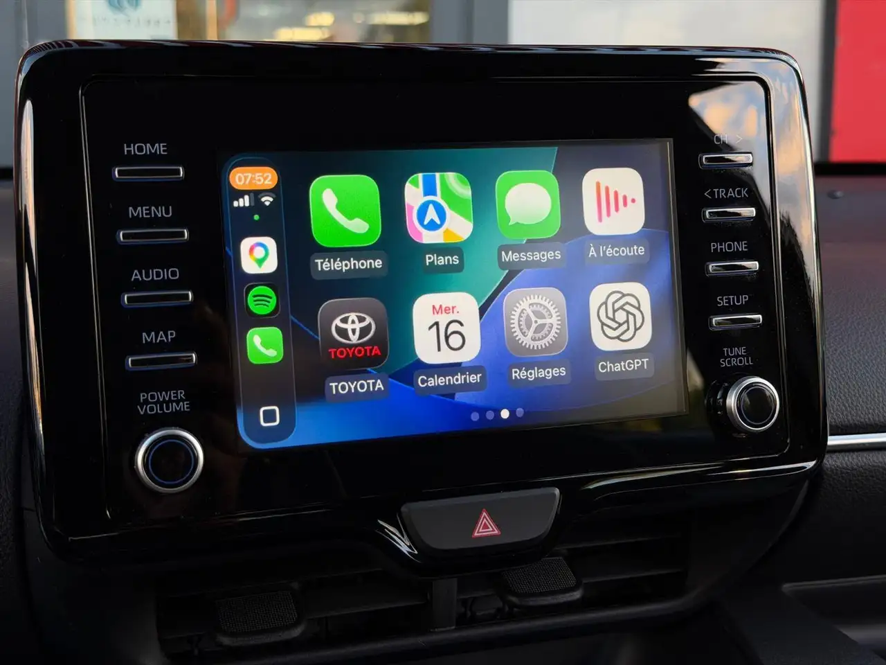Toyota Yaris Yaris — photo 18