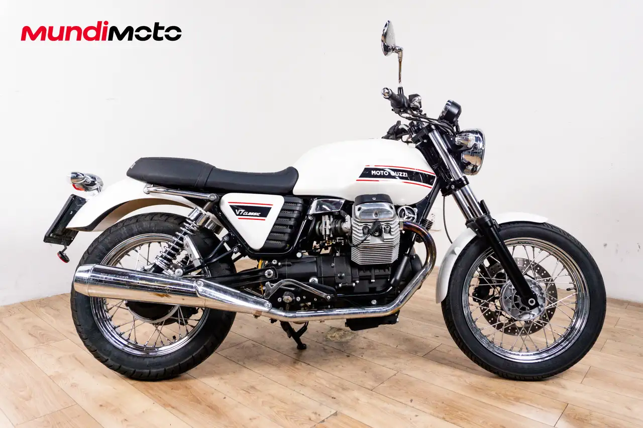 Moto Guzzi V7 Sport