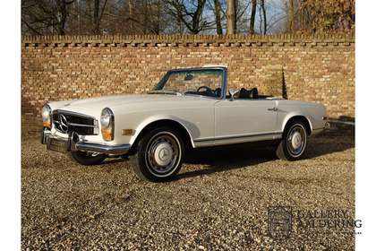 Mercedes-Benz SL 280 Pagode Matching numbers, Manual, Fully restored co