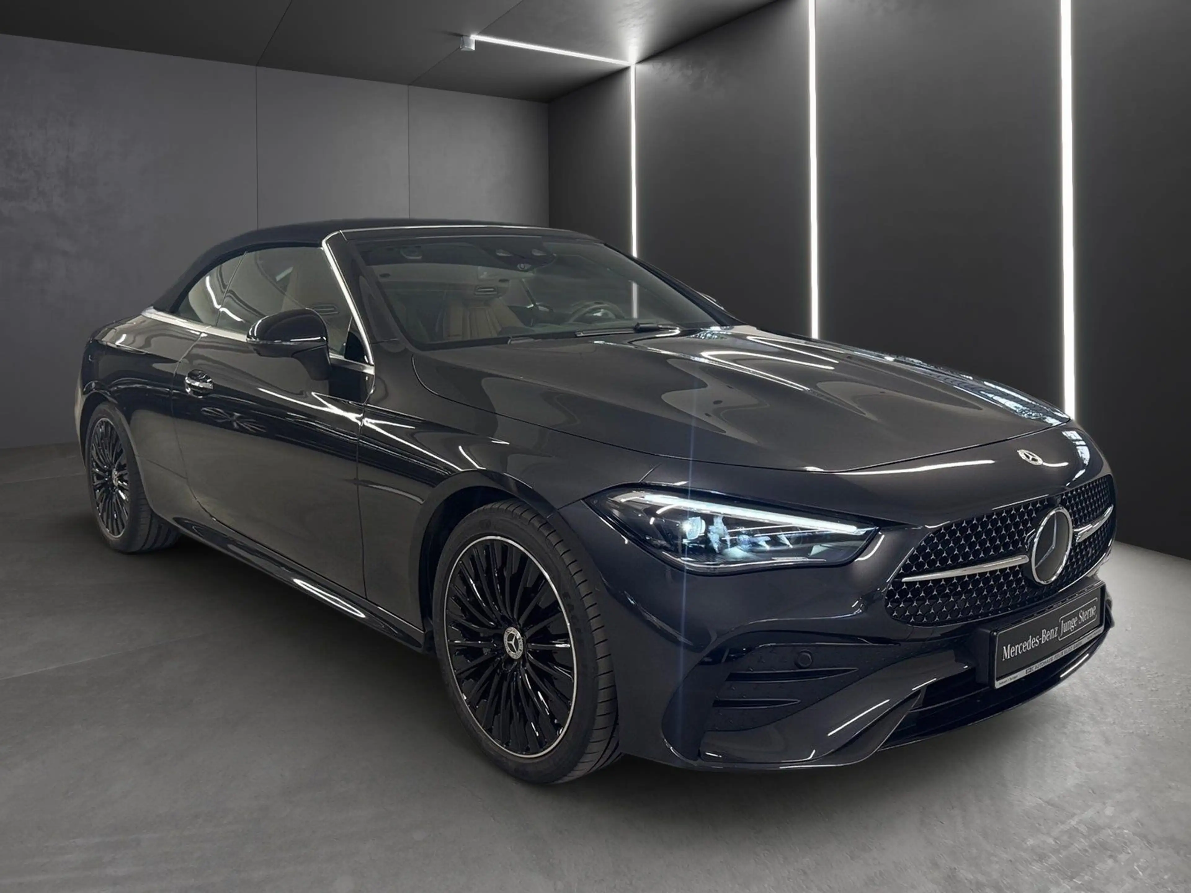 Mercedes-Benz CLE 200 AMG Cabrio*Distonic*Totwink*360*Head-Up* — photo 2