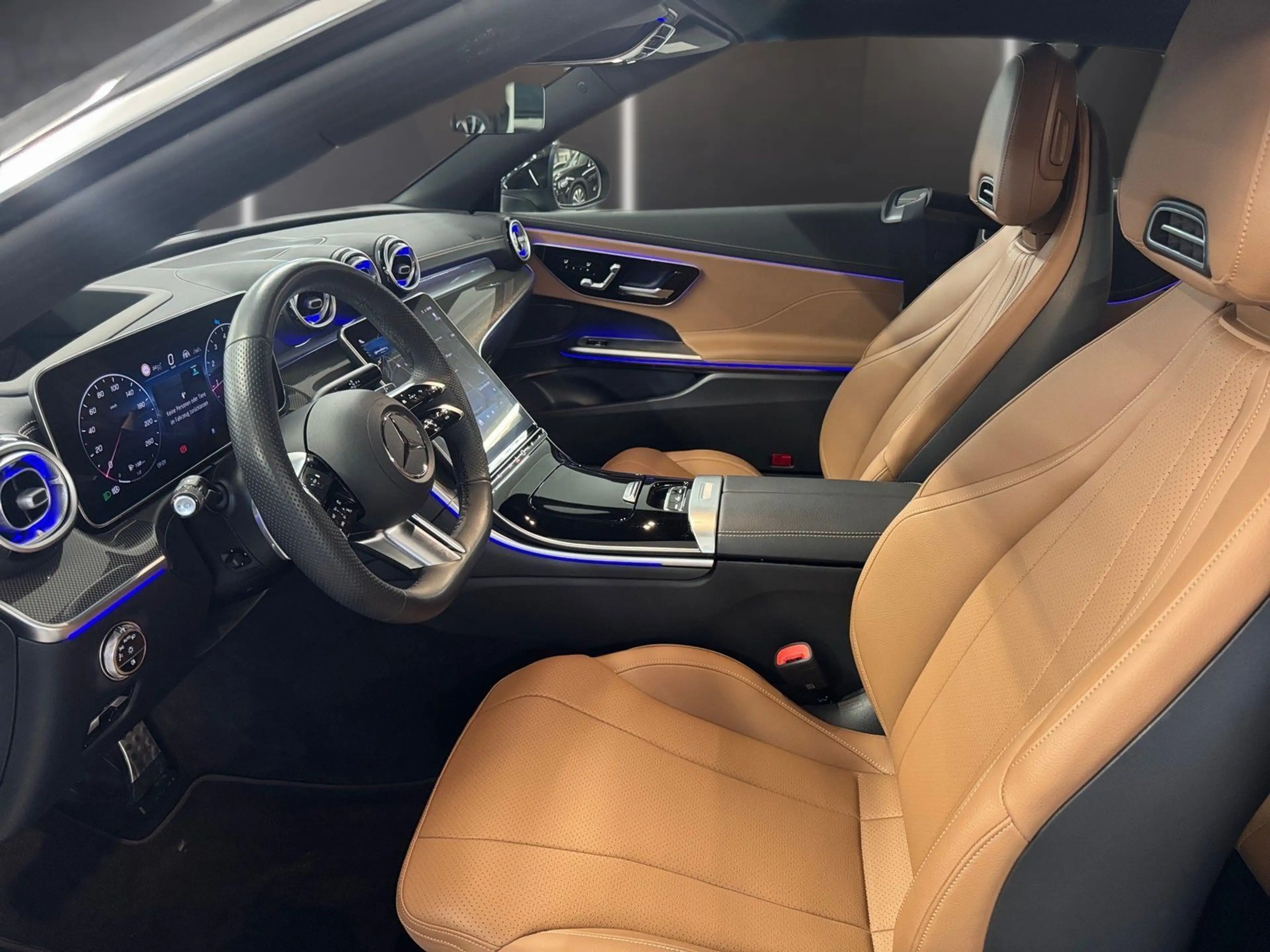 Mercedes-Benz CLE 200 AMG Cabrio*Distonic*Totwink*360*Head-Up* — photo 7