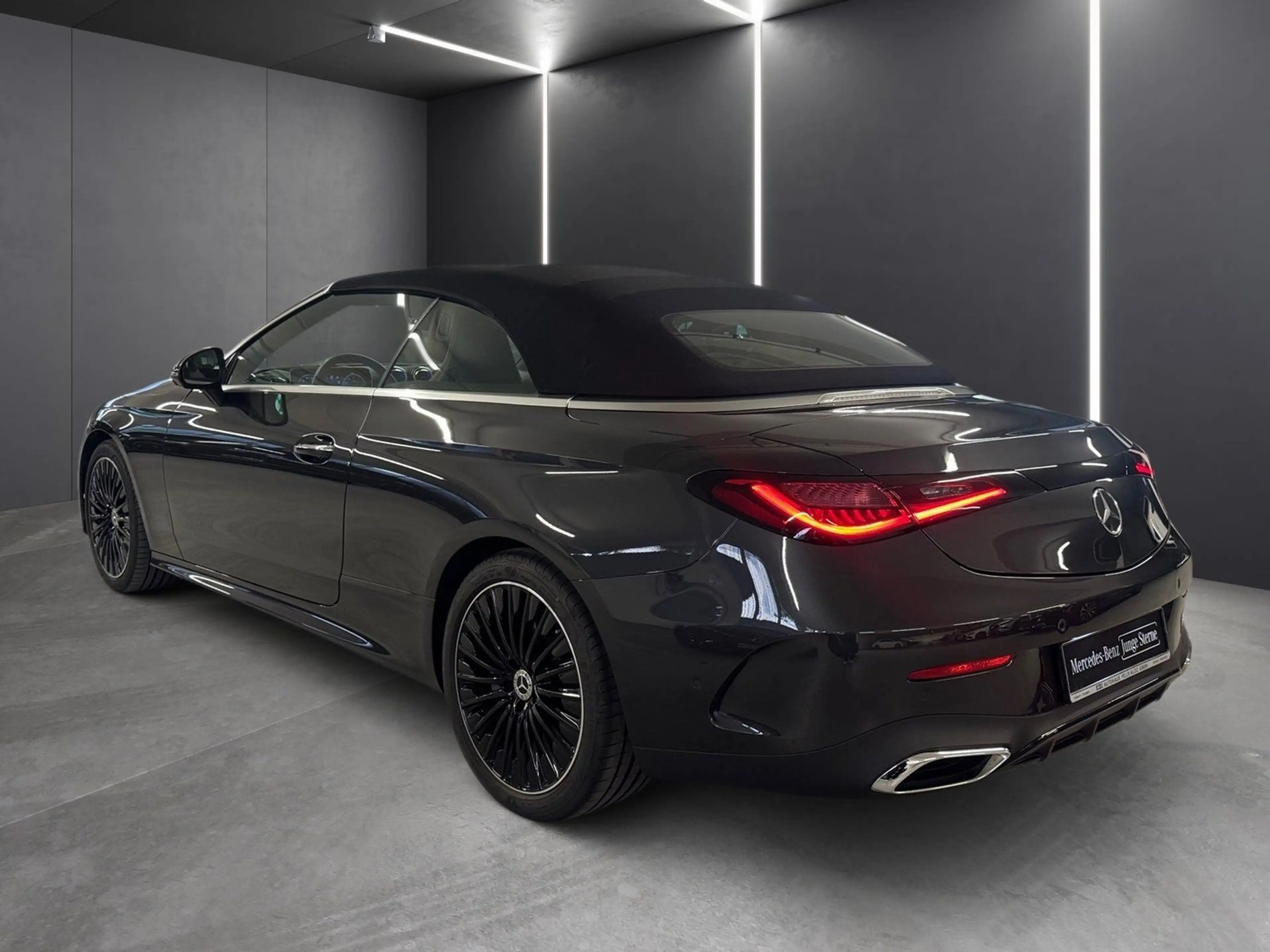 Mercedes-Benz CLE 200 AMG Cabrio*Distonic*Totwink*360*Head-Up* — photo 4