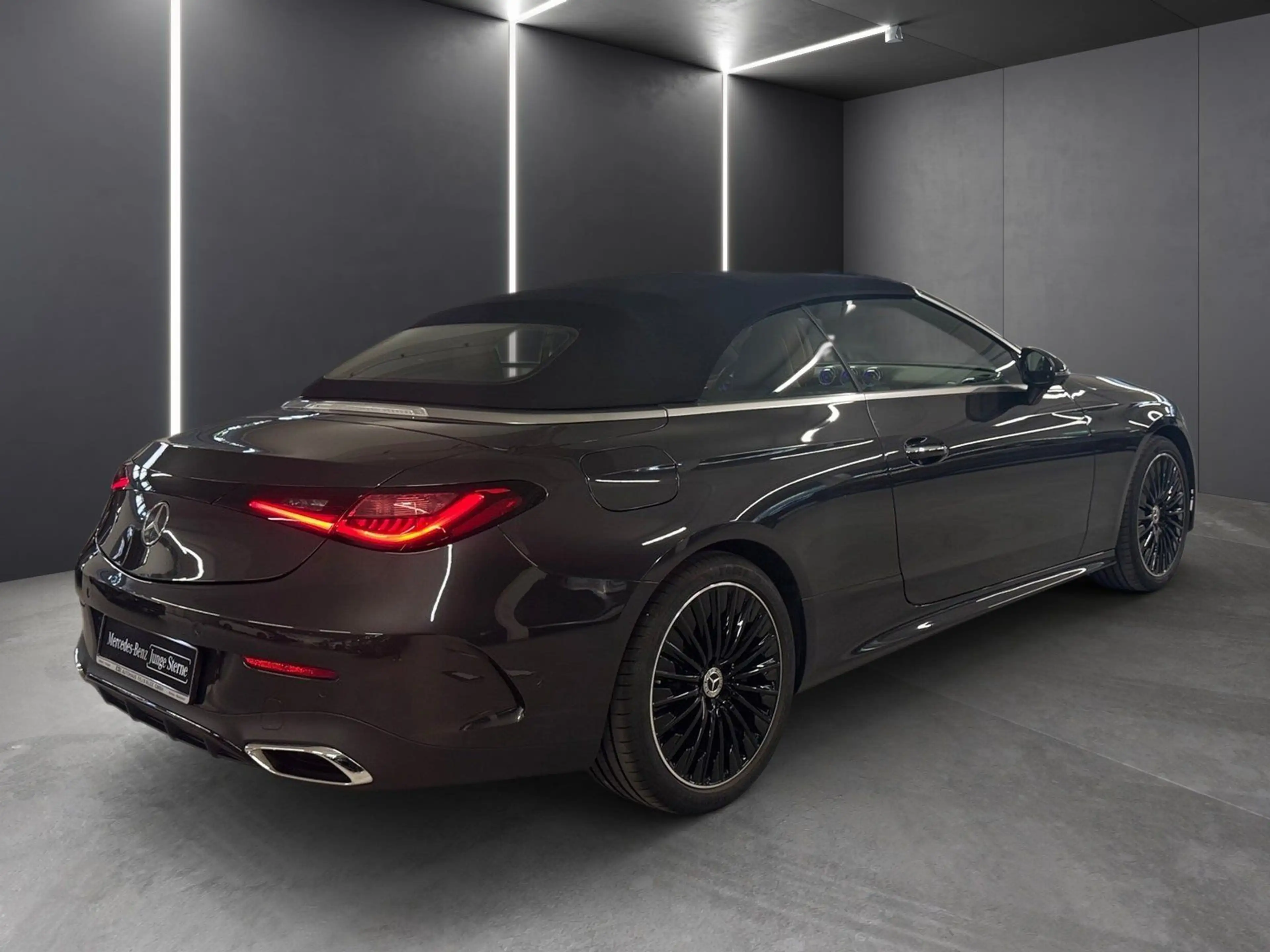 Mercedes-Benz CLE 200 AMG Cabrio*Distonic*Totwink*360*Head-Up* — photo 3