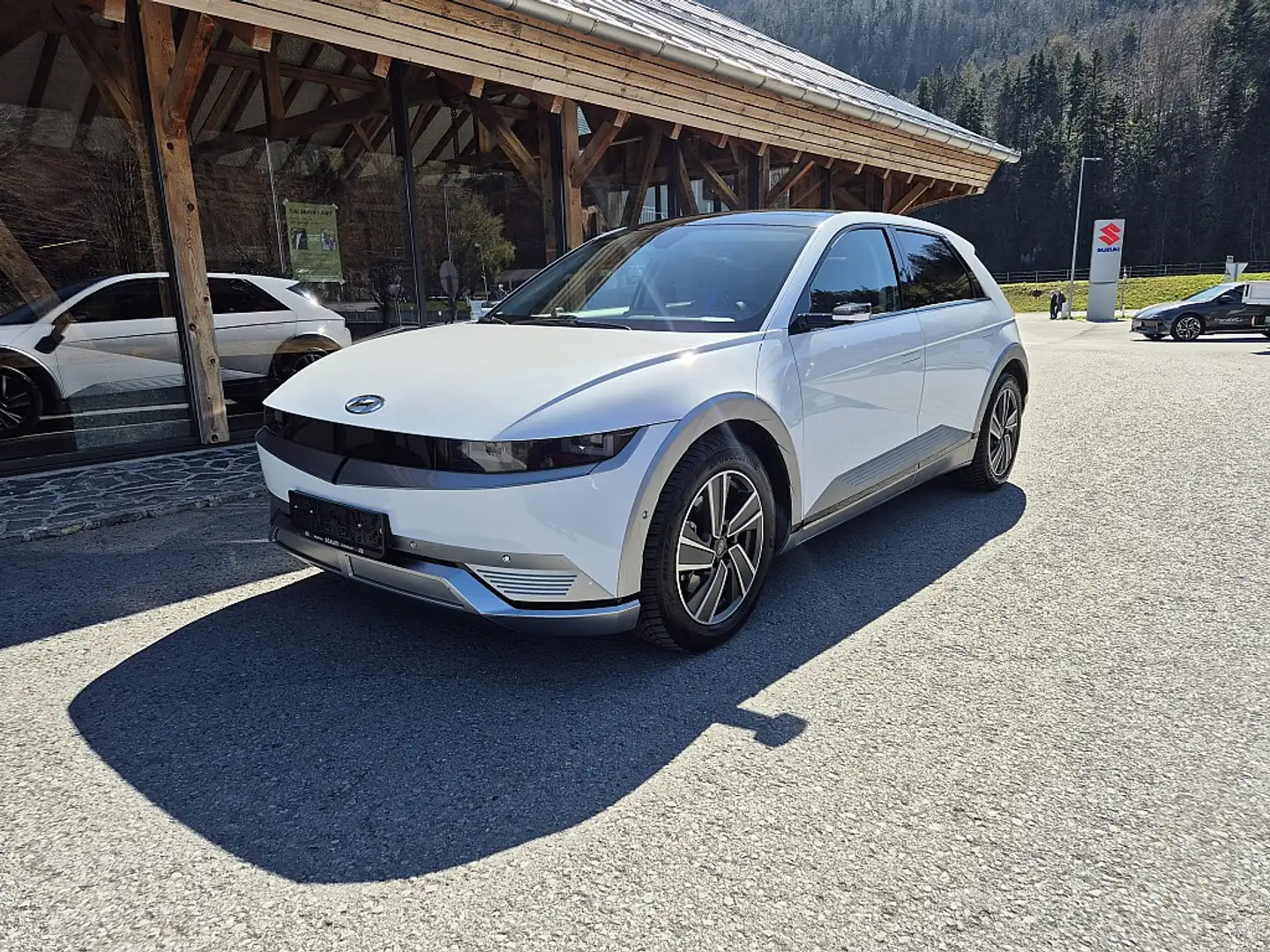 Hyundai IONIQ 5 Ioniq 5 Elektro 77,4kWh Top Line Long Range AWD... Weiß - 1
