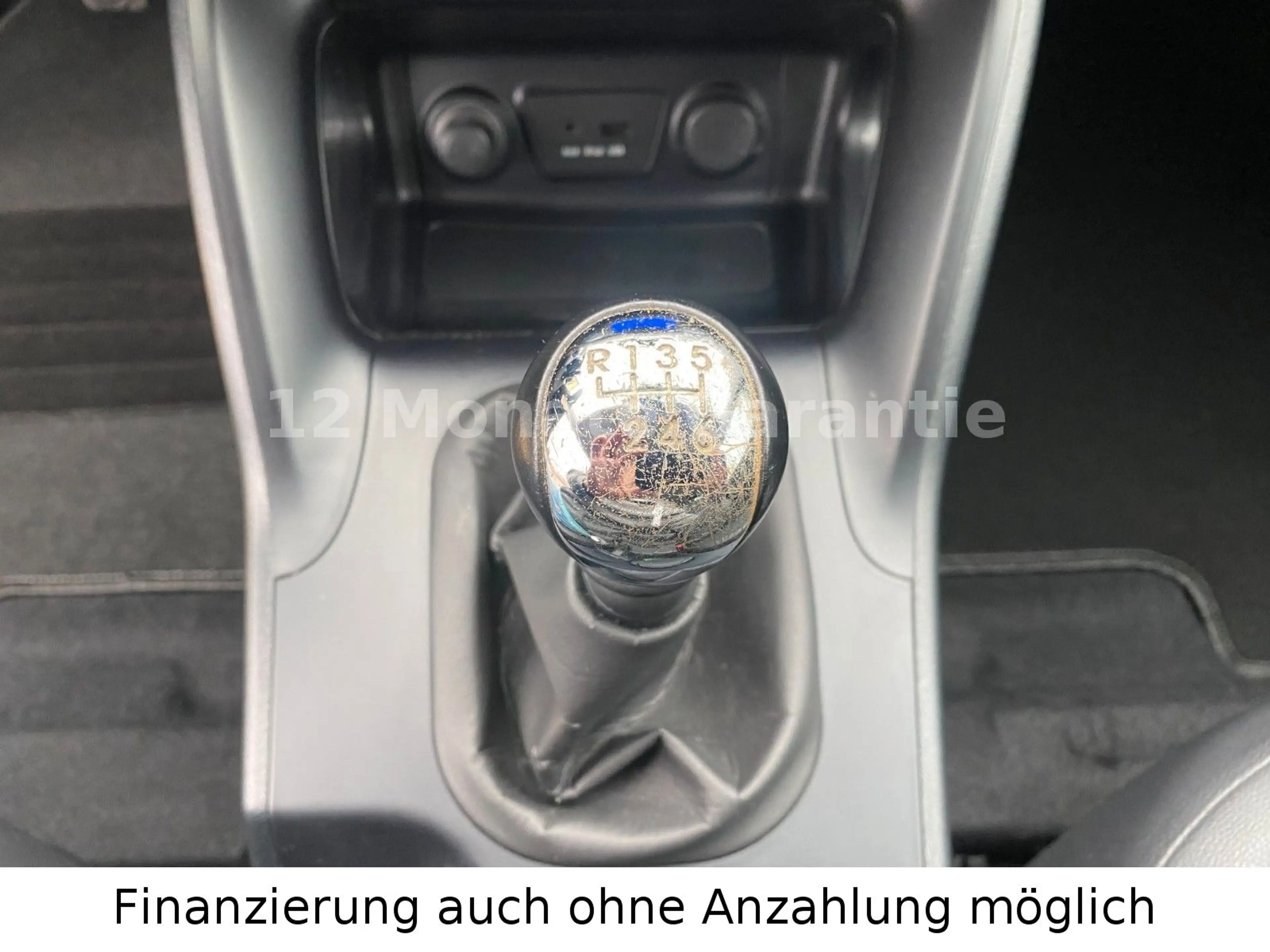 Hyundai iX35 1.6 5 Star Edition 2WD 1 Hand — photo 28