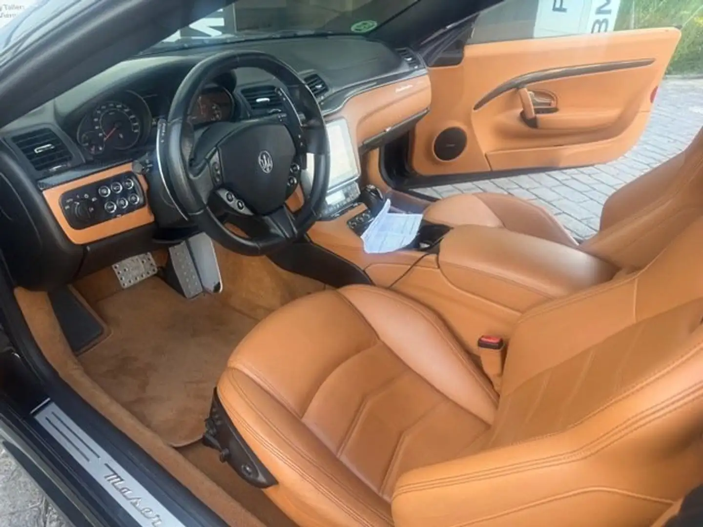 Maserati GranTurismo MC Aut. Gris - 2