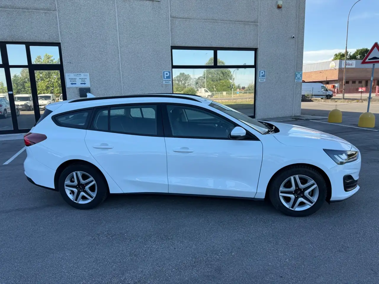 Ford Focus 1.5 EcoBlue 120 CV SW Business, миниатюра 5