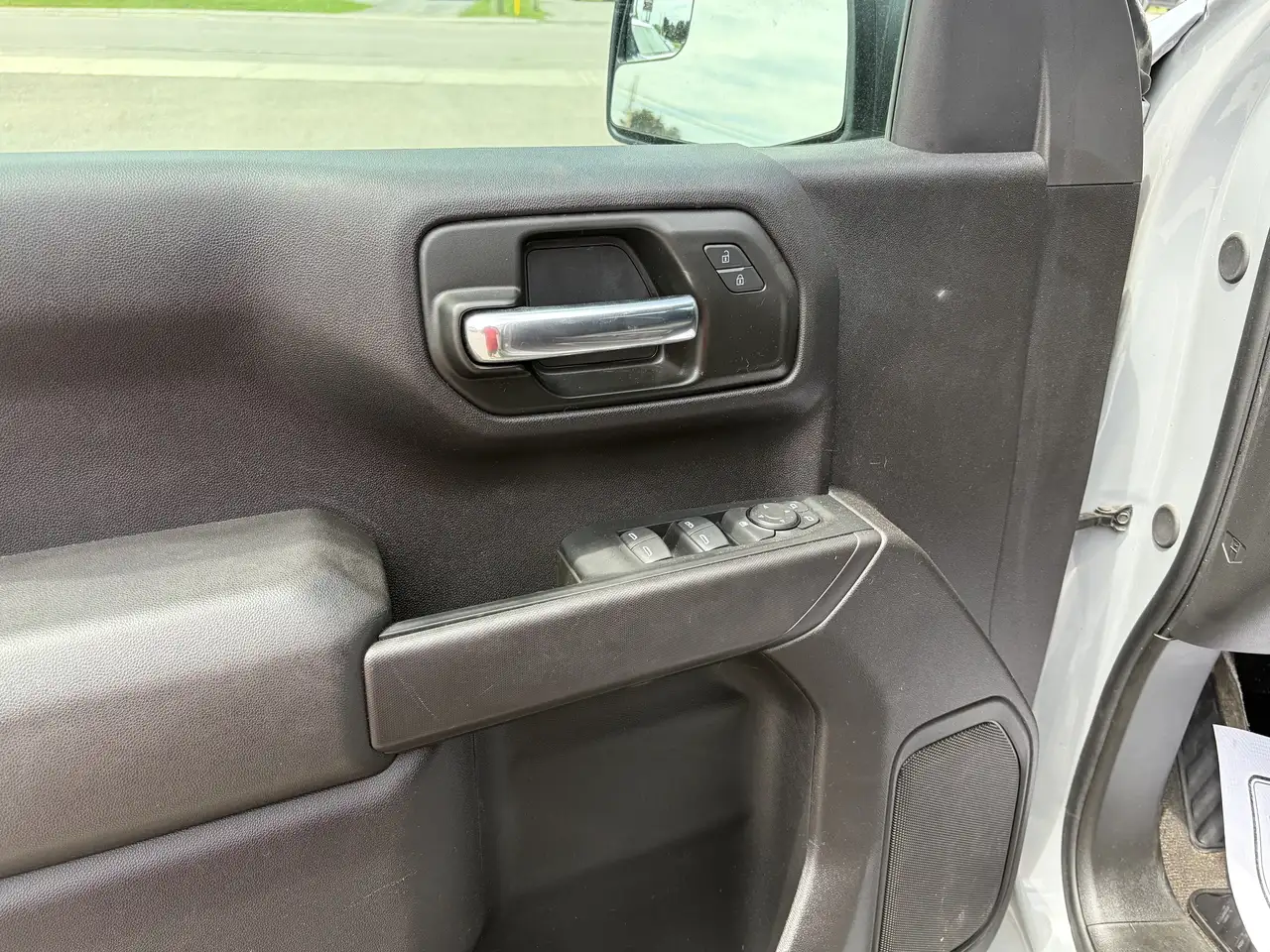 Chevrolet Silverado 1500 снимка Chevrolet Silverado 1500