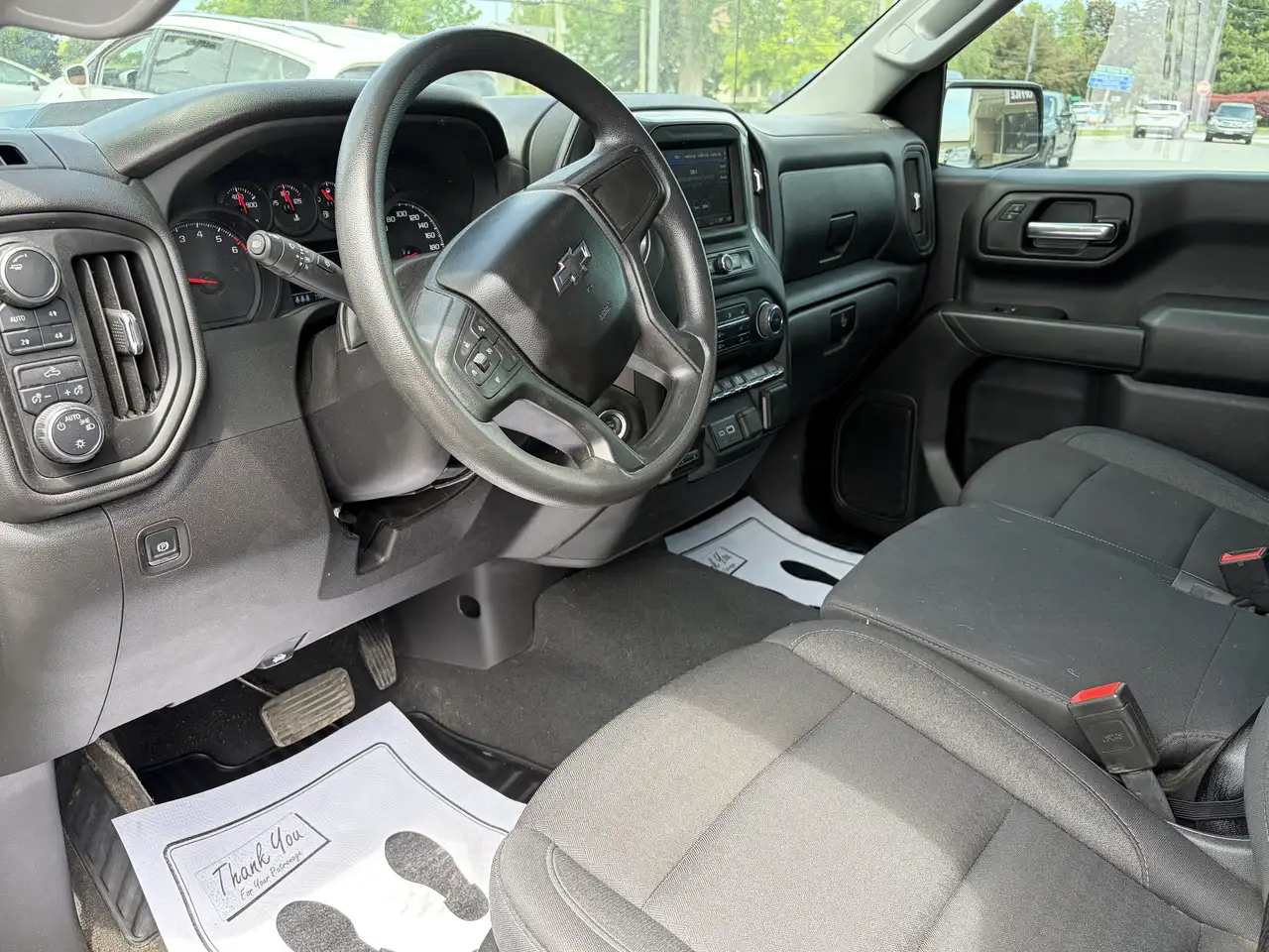 Chevrolet Silverado 1500 снимка Chevrolet Silverado 1500