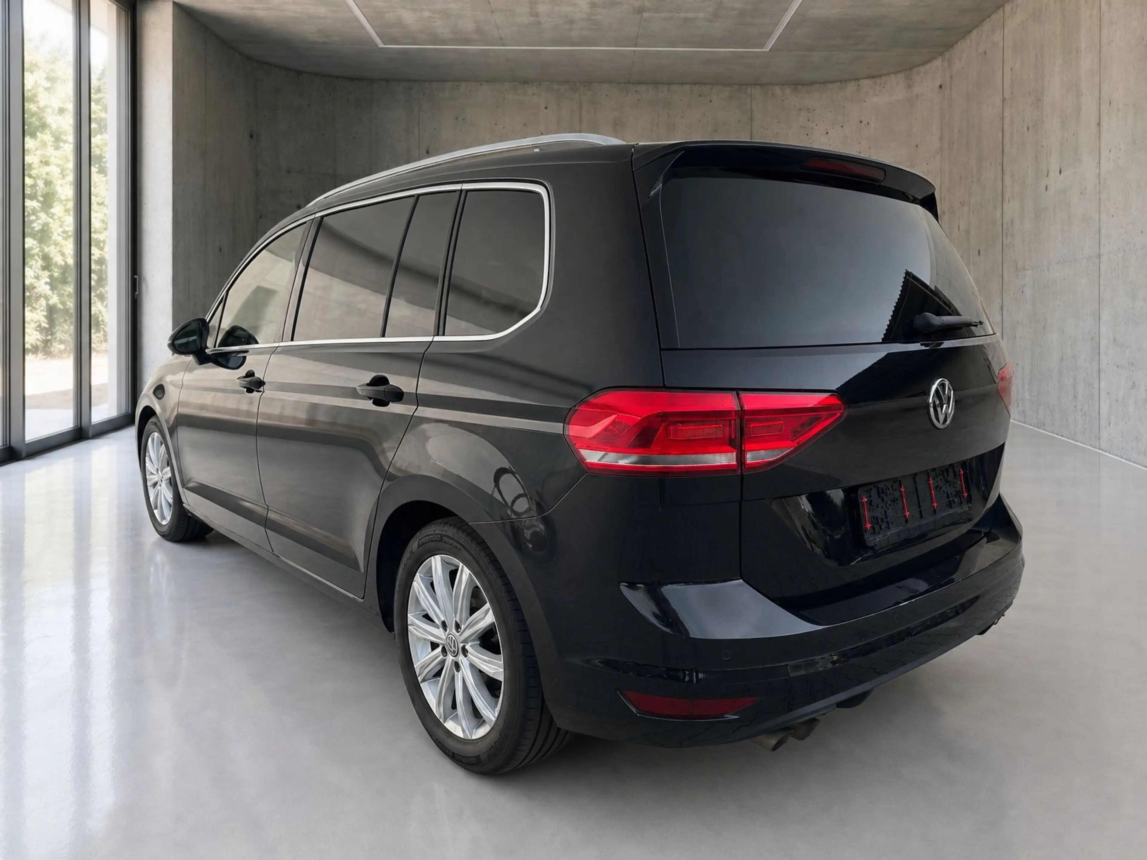 Volkswagen Touran Highline BMT/Start-Stop *ACC*Zahnriemen — photo 9
