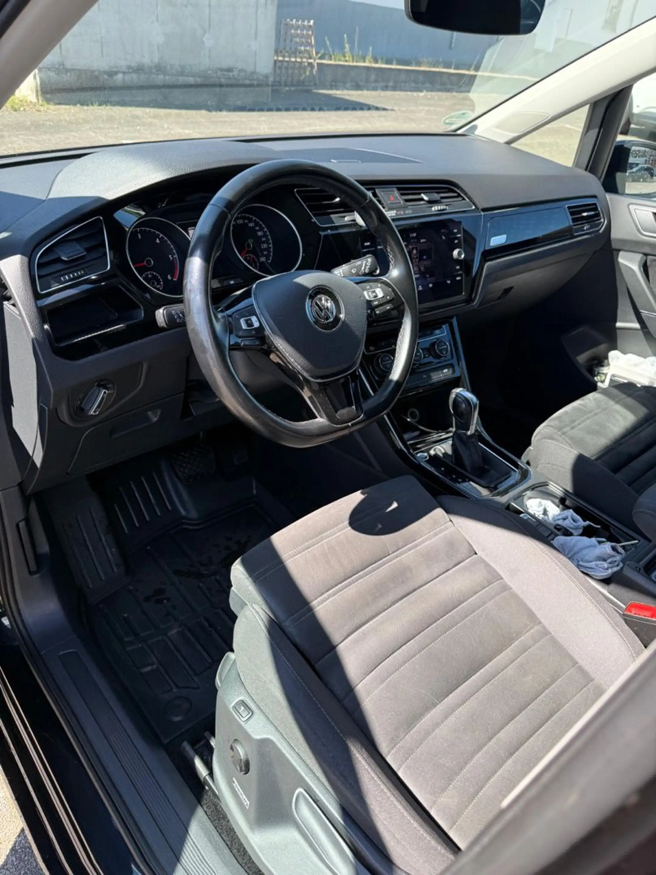 Volkswagen Touran Highline BMT/Start-Stop *ACC*Zahnriemen — photo 11