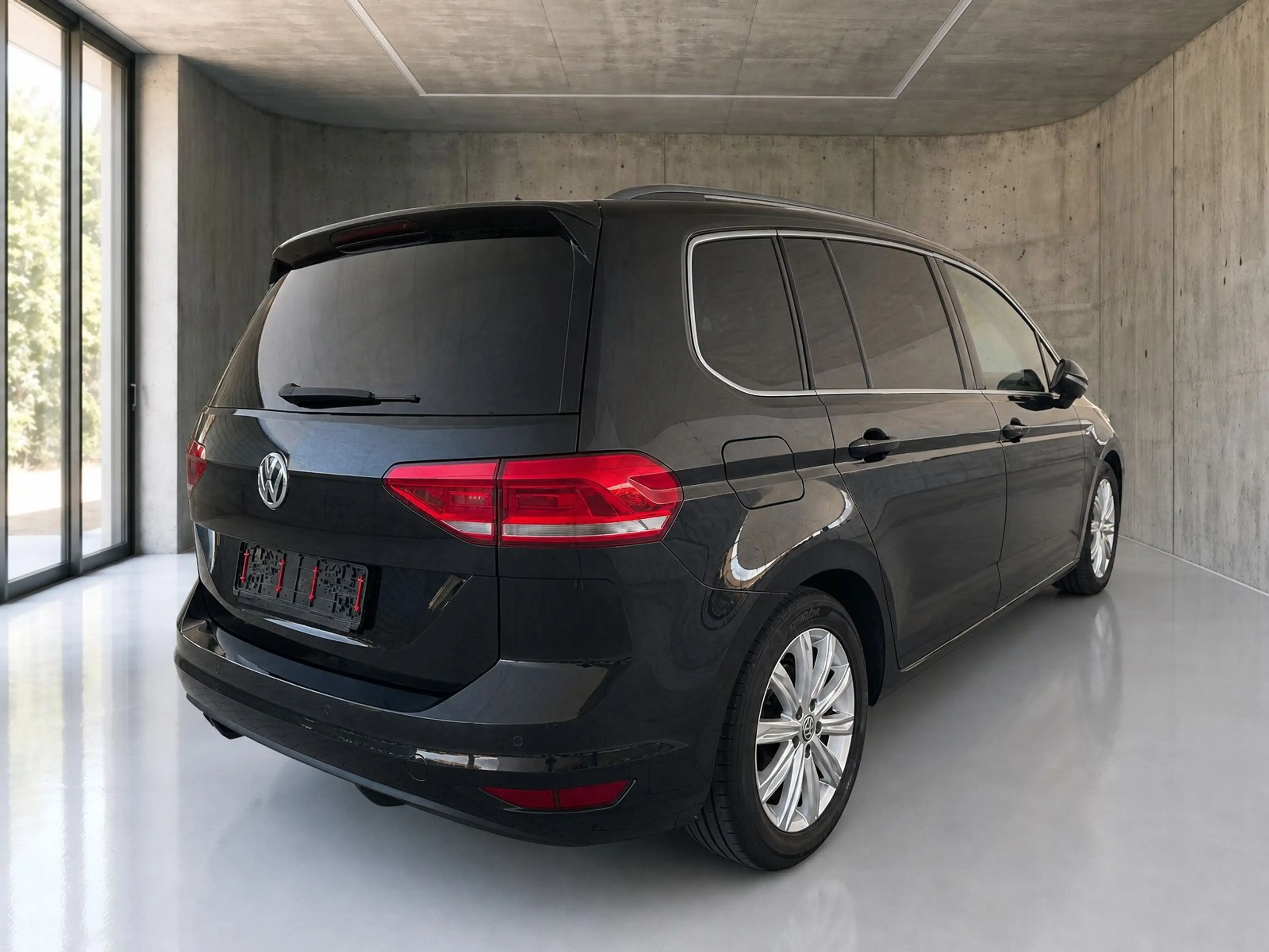 Volkswagen Touran Highline BMT/Start-Stop *ACC*Zahnriemen — photo 5