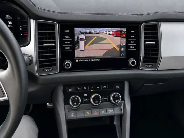 Škoda Kodiaq AMBITION 1.5 TSI DSG 2023, foto 10