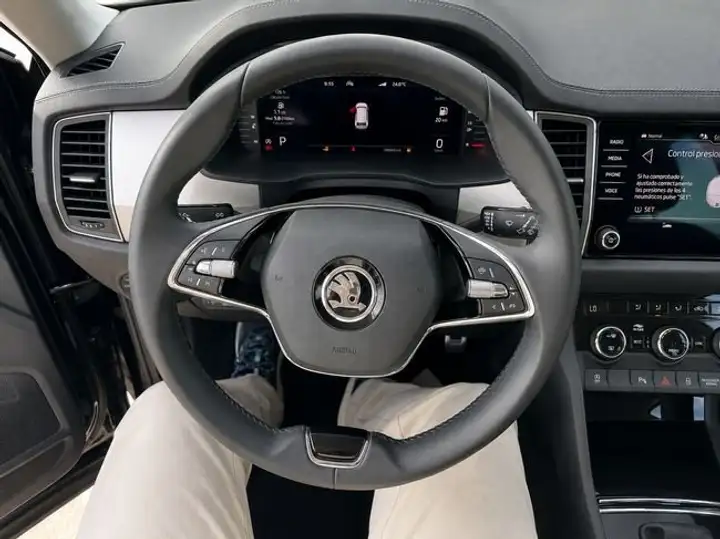 Škoda Kodiaq AMBITION 1.5 TSI DSG 2023, foto 6
