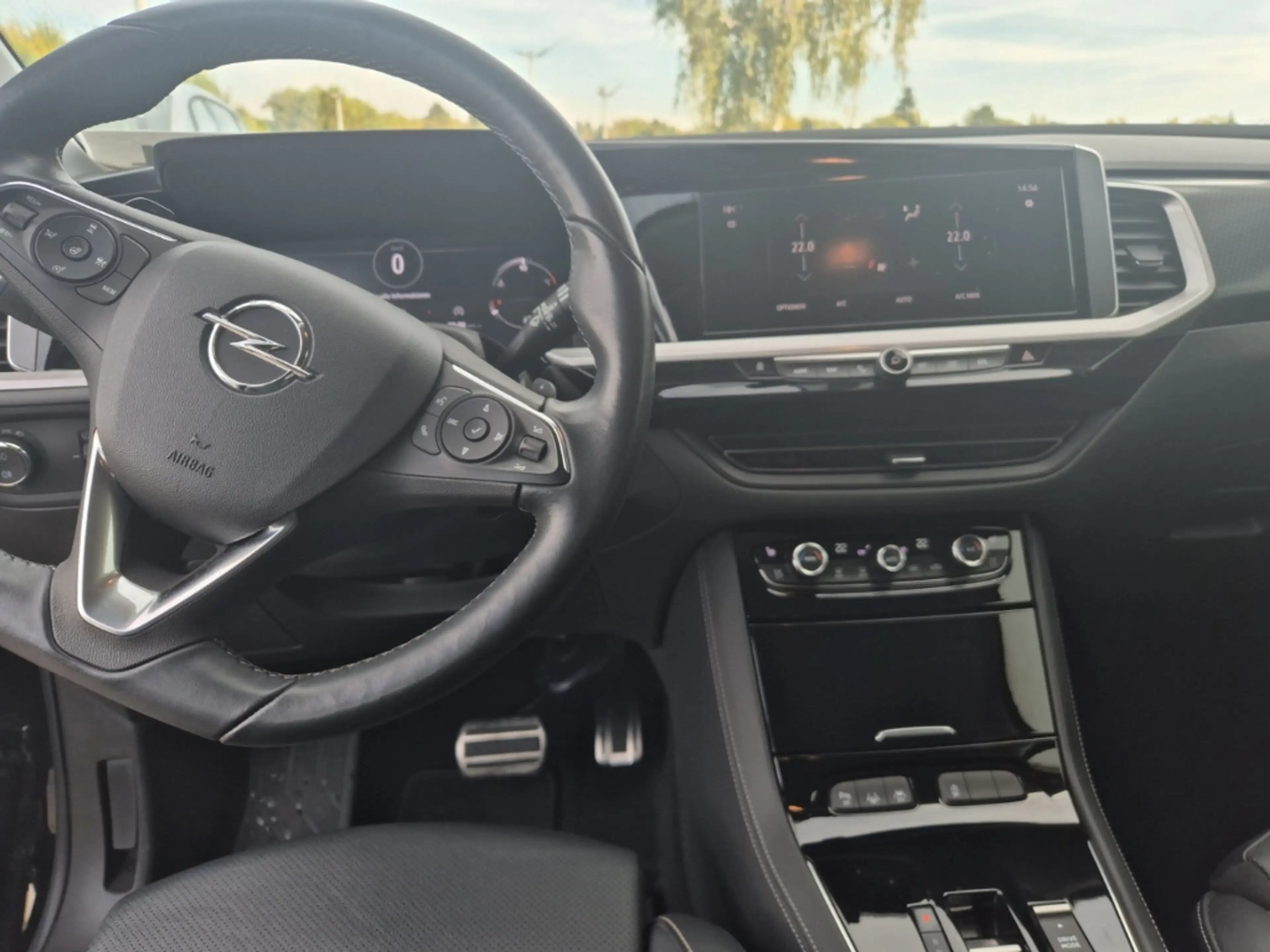 Opel Grandland Elegance 1.2 Turbo,TWW,Multimedia,SHZ,FsHZ — photo 14
