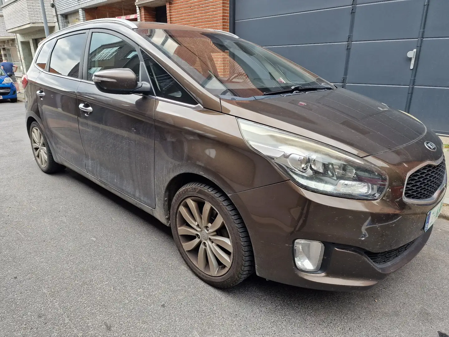 Kia Carens 1.7 CRDI Lounge Brons - 1