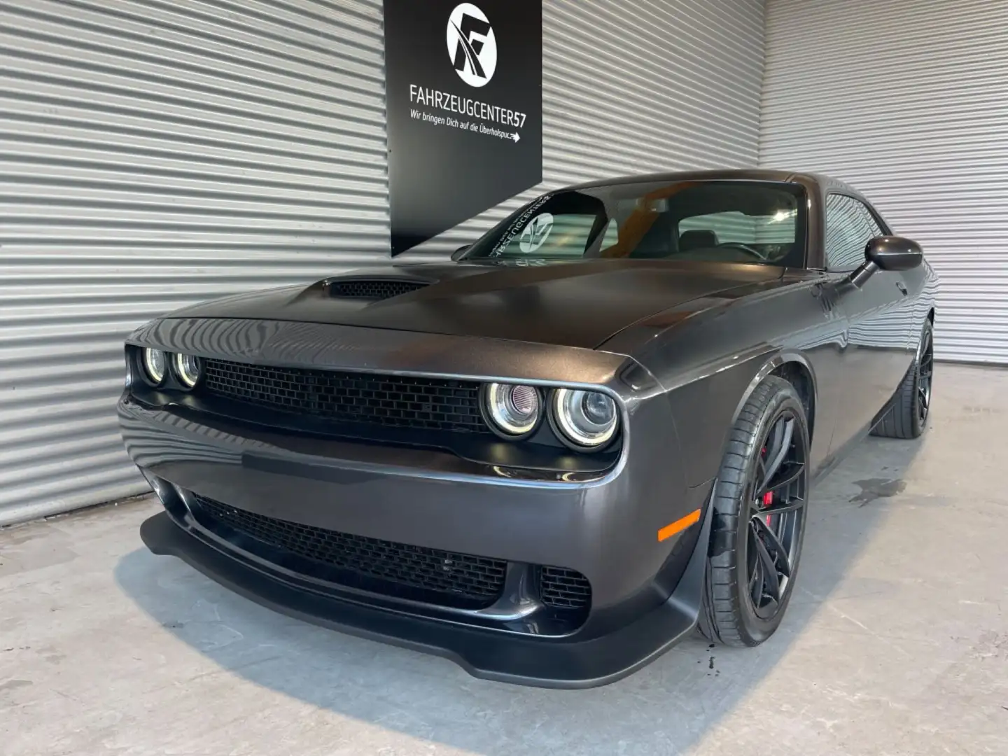 Dodge Challenger R/T 6.4L /RÜCKFAHRKAMERA/ALPINE® Grau - 2
