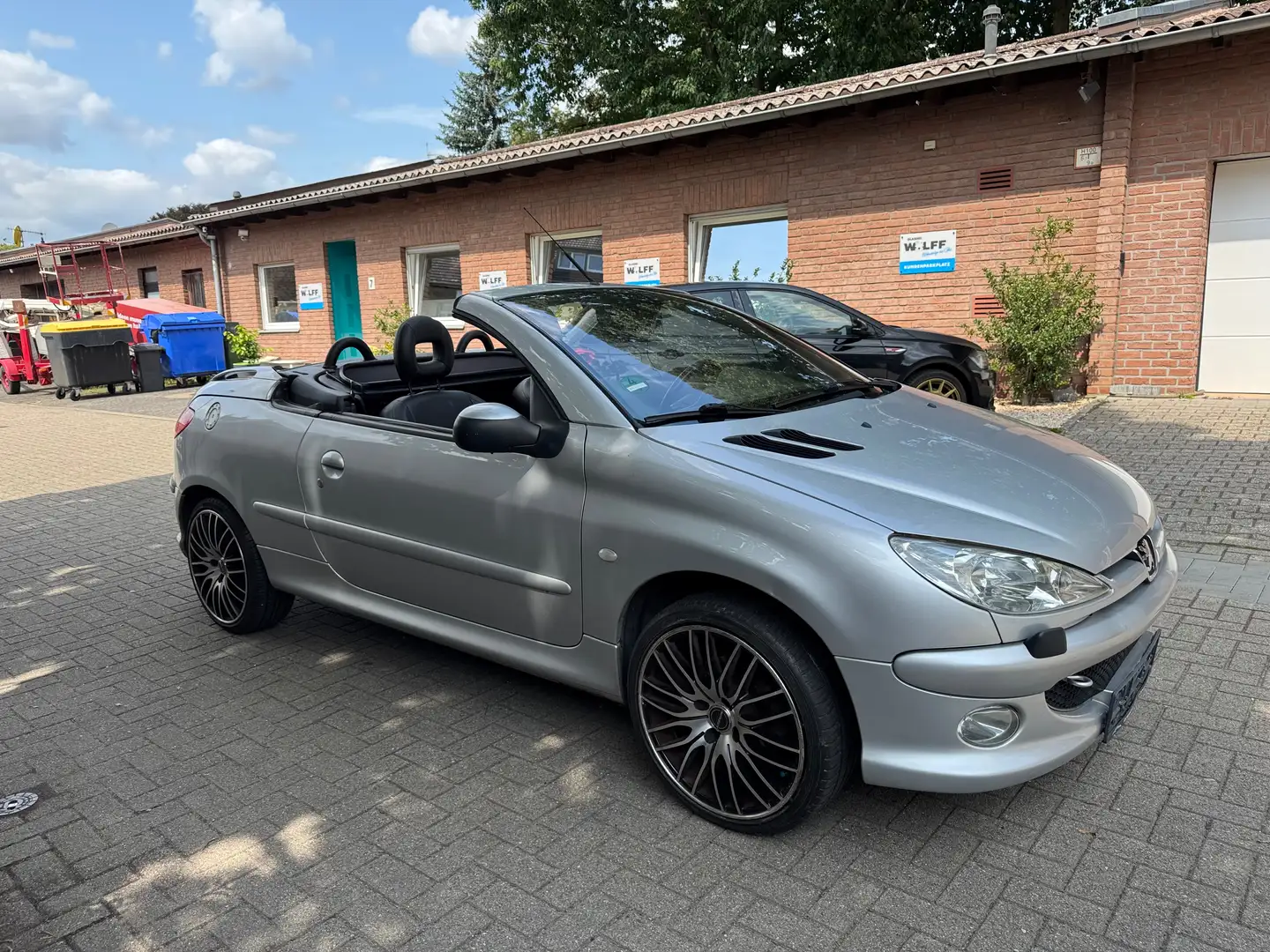 Peugeot 206 CC Platinum Silber - 2