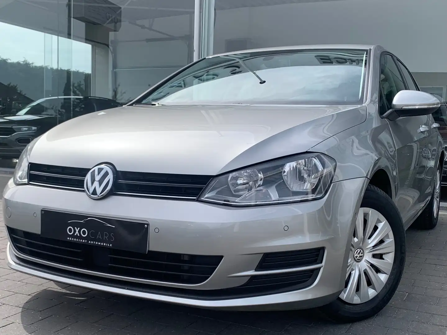 Volkswagen Golf 1.2TSI 110CV / Gps / Clim Auto / Cruise / PDC / Gris - 1