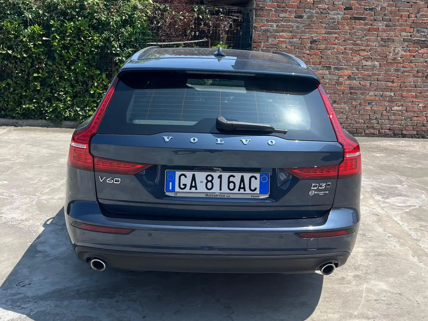 Volvo V60 V60 II -  2.0 d3 Business Plus AWD Automatica - 2