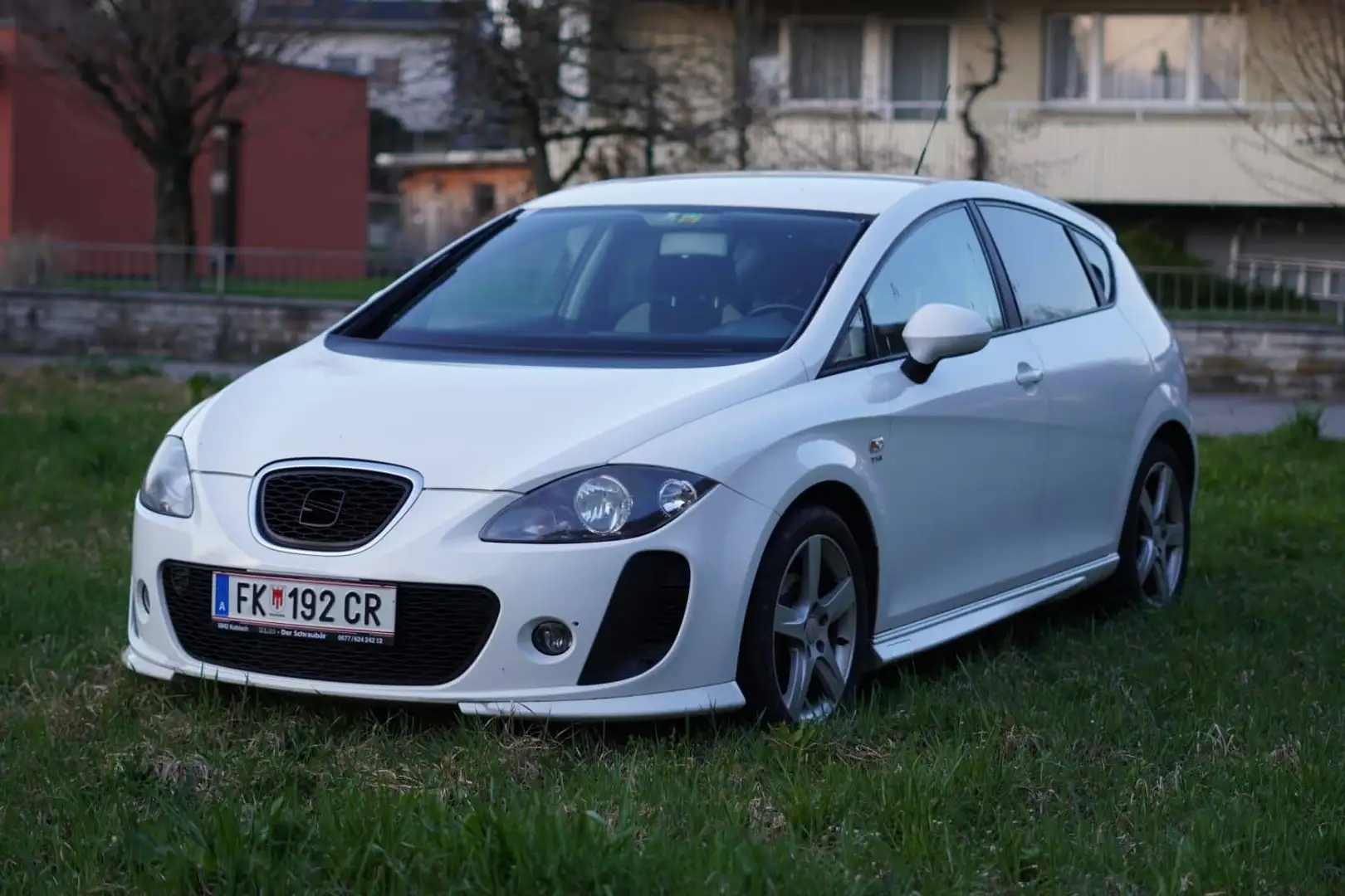 SEAT Leon Leon GT 1,2 TSI GT Weiß - 1