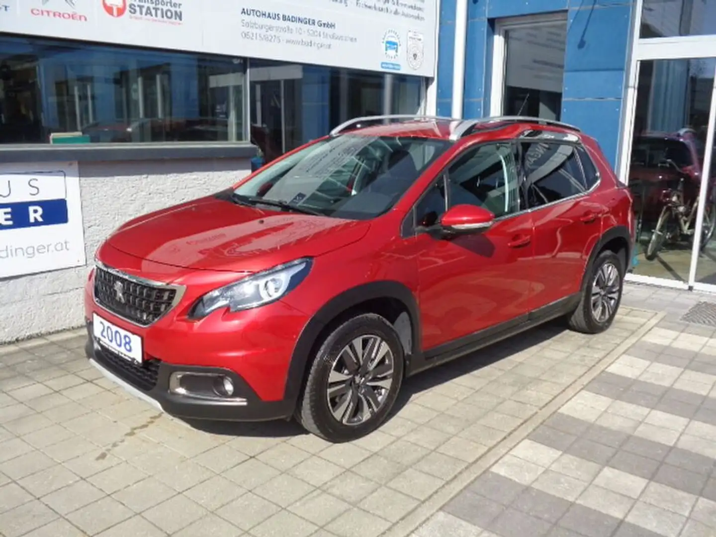 Peugeot 2008 Allure 1,2 PT110 Rot - 1