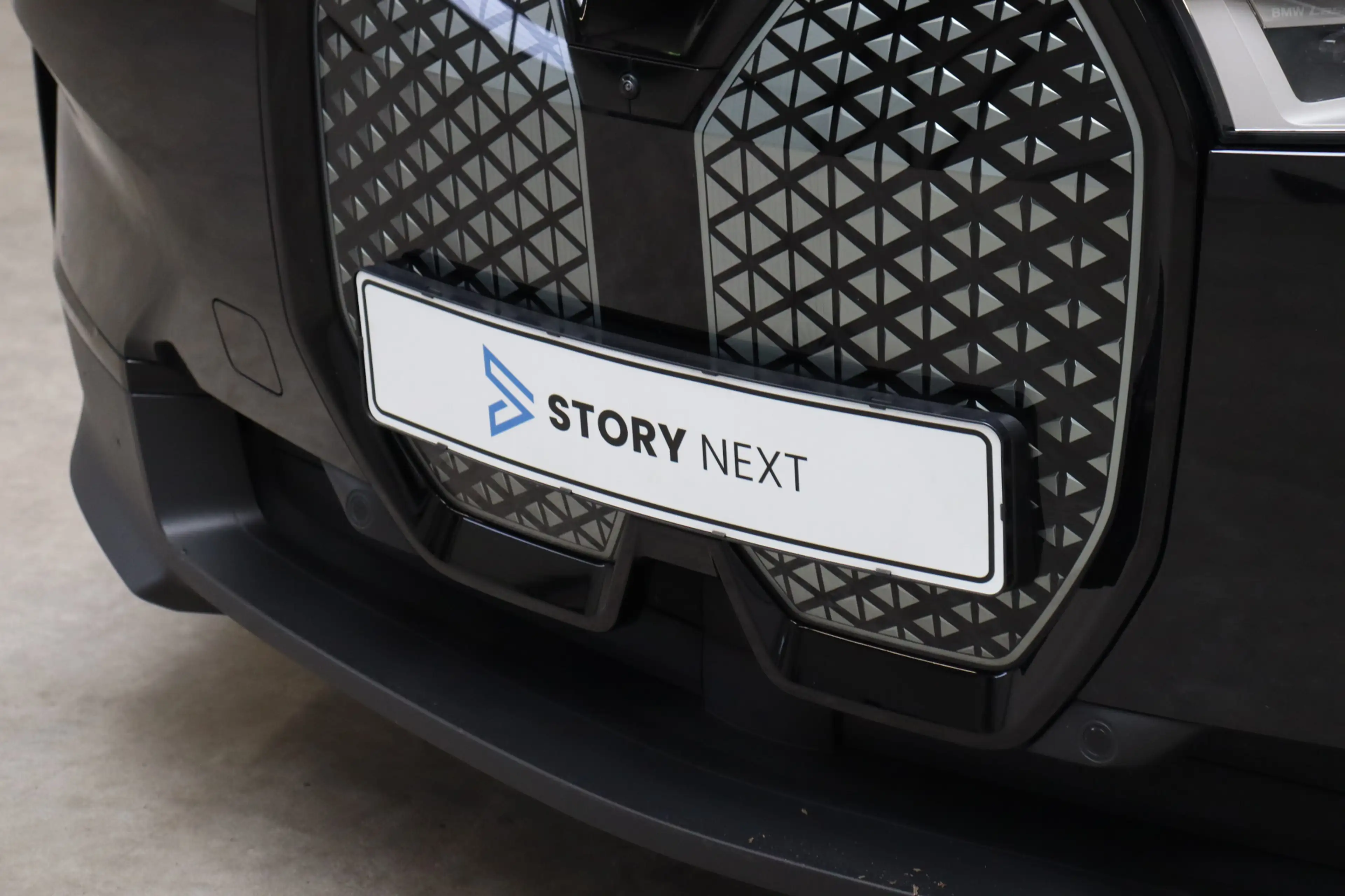 BMW iX xDrive40 High Executive 77 kWh / Driving Assistant — photo 11