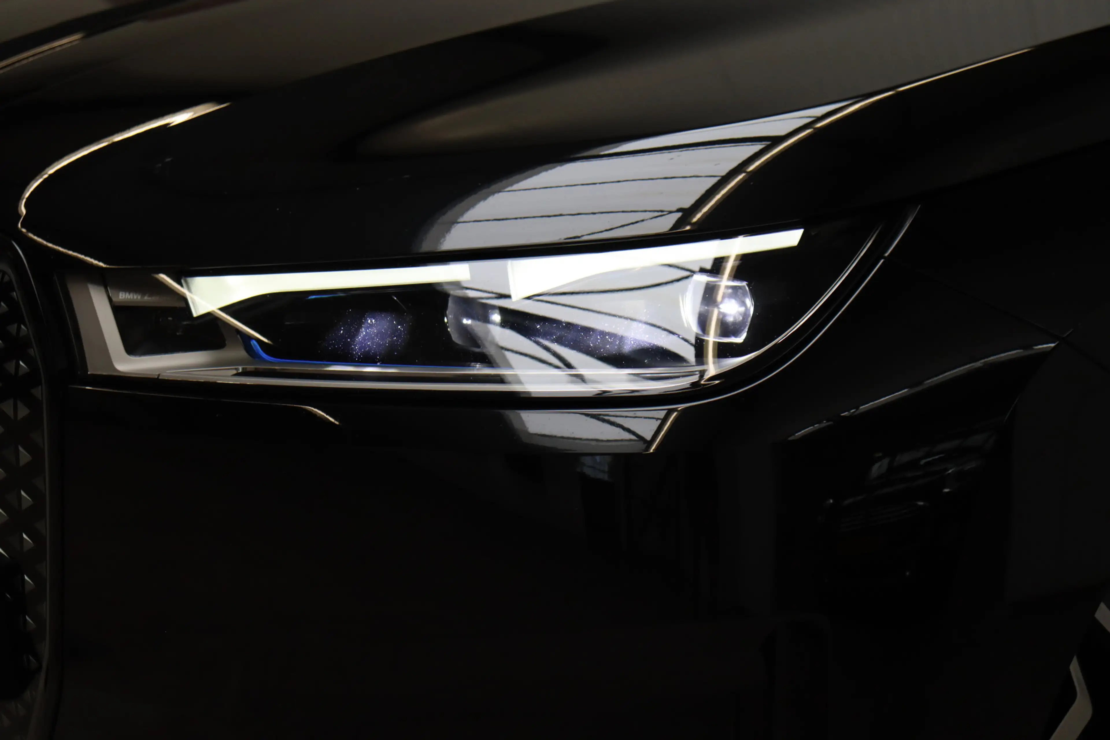 BMW iX xDrive40 High Executive 77 kWh / Driving Assistant — photo 7