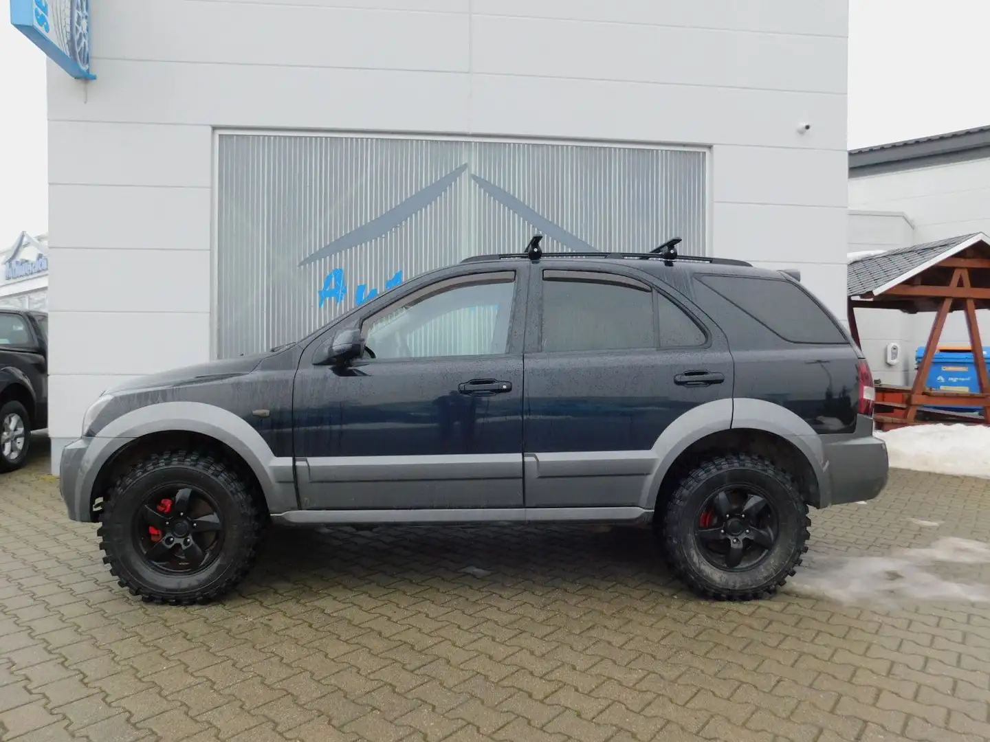 Kia Sorento 2.5 CRDi EX 4x4/Klima/Sitzheizung Schwarz - 2
