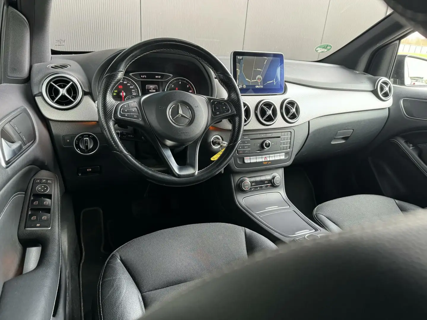 Mercedes-Benz B 220 CDI Prestige AUTOMAAT*TREKHAAK*CRUISE*LED*NAVI*PDC Fekete - 2
