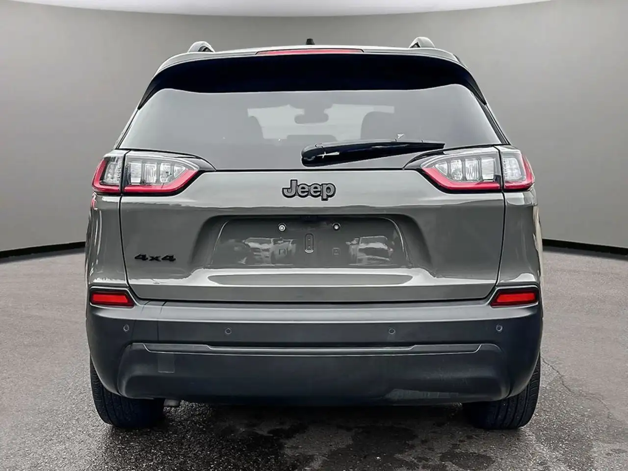 Jeep Cherokee снимка Jeep Cherokee