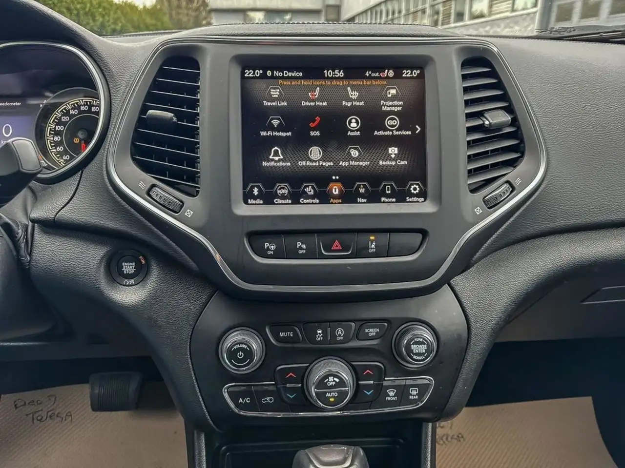 Jeep Cherokee снимка Jeep Cherokee