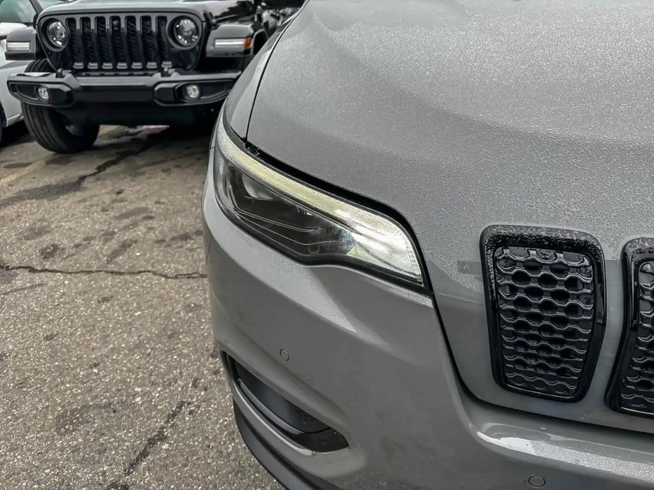 Jeep Cherokee снимка Jeep Cherokee